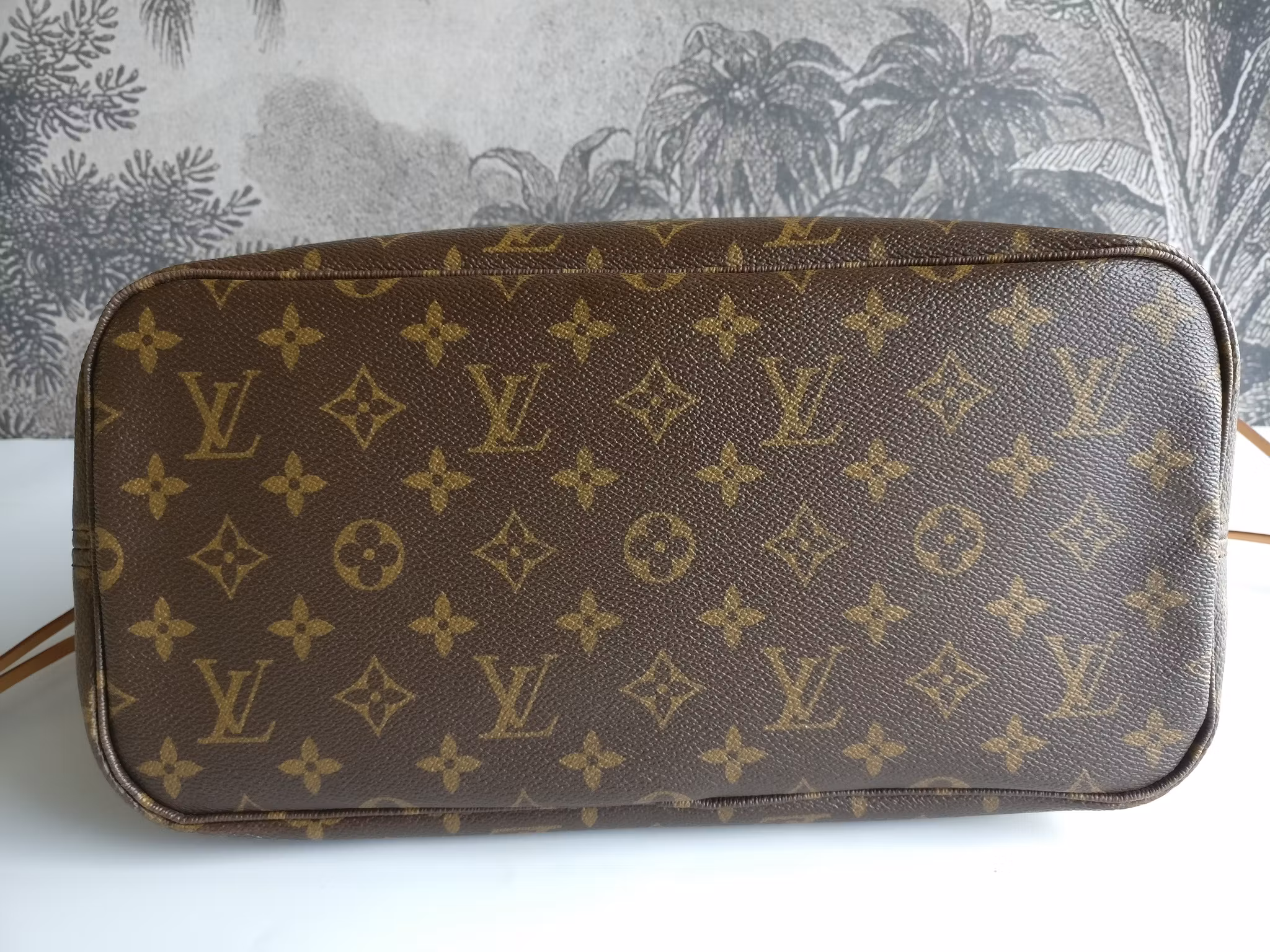 Louis Vuitton Neverfull MM mimosa limited edition