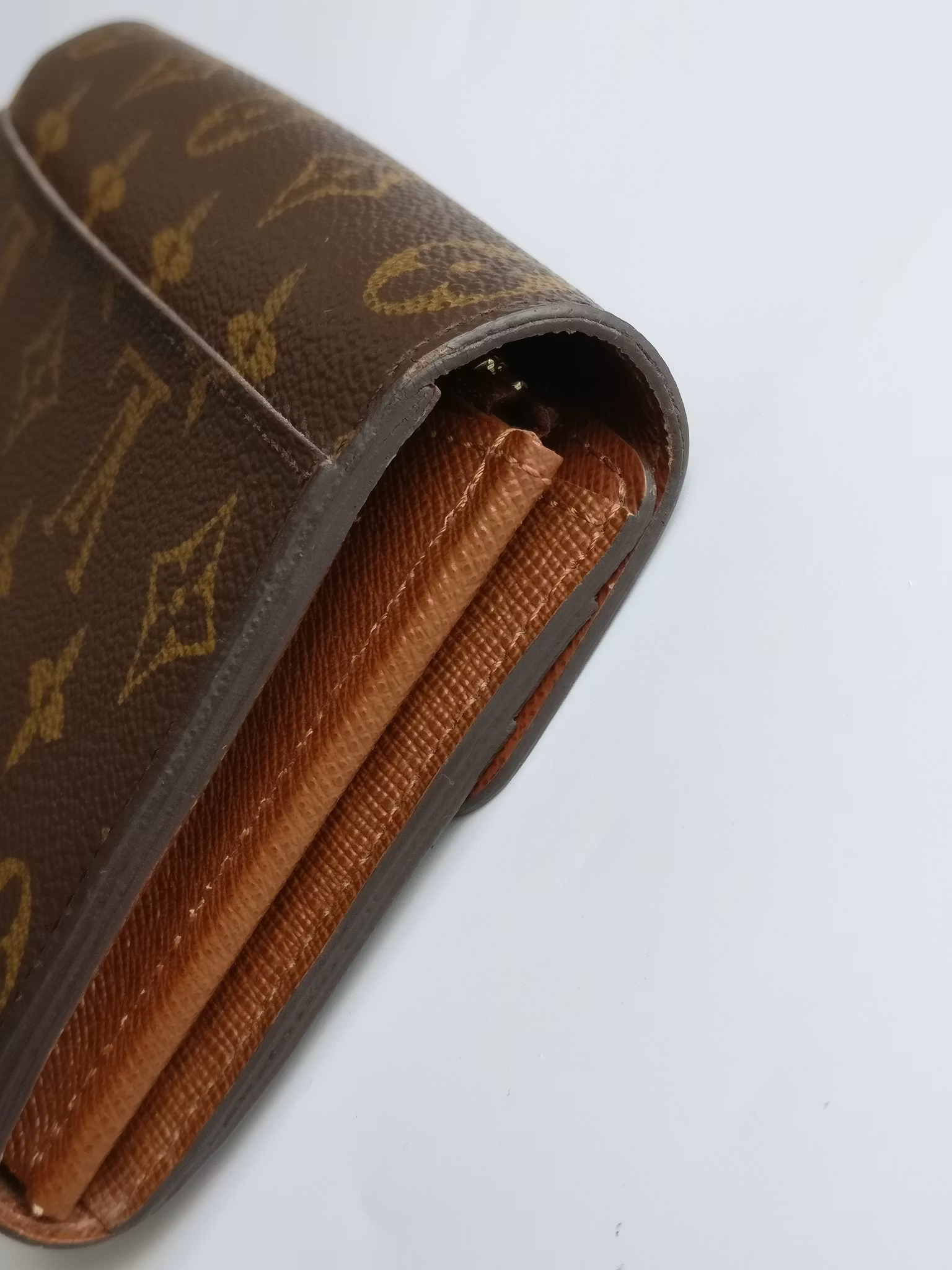 Louis Vuitton Sarah Wallet