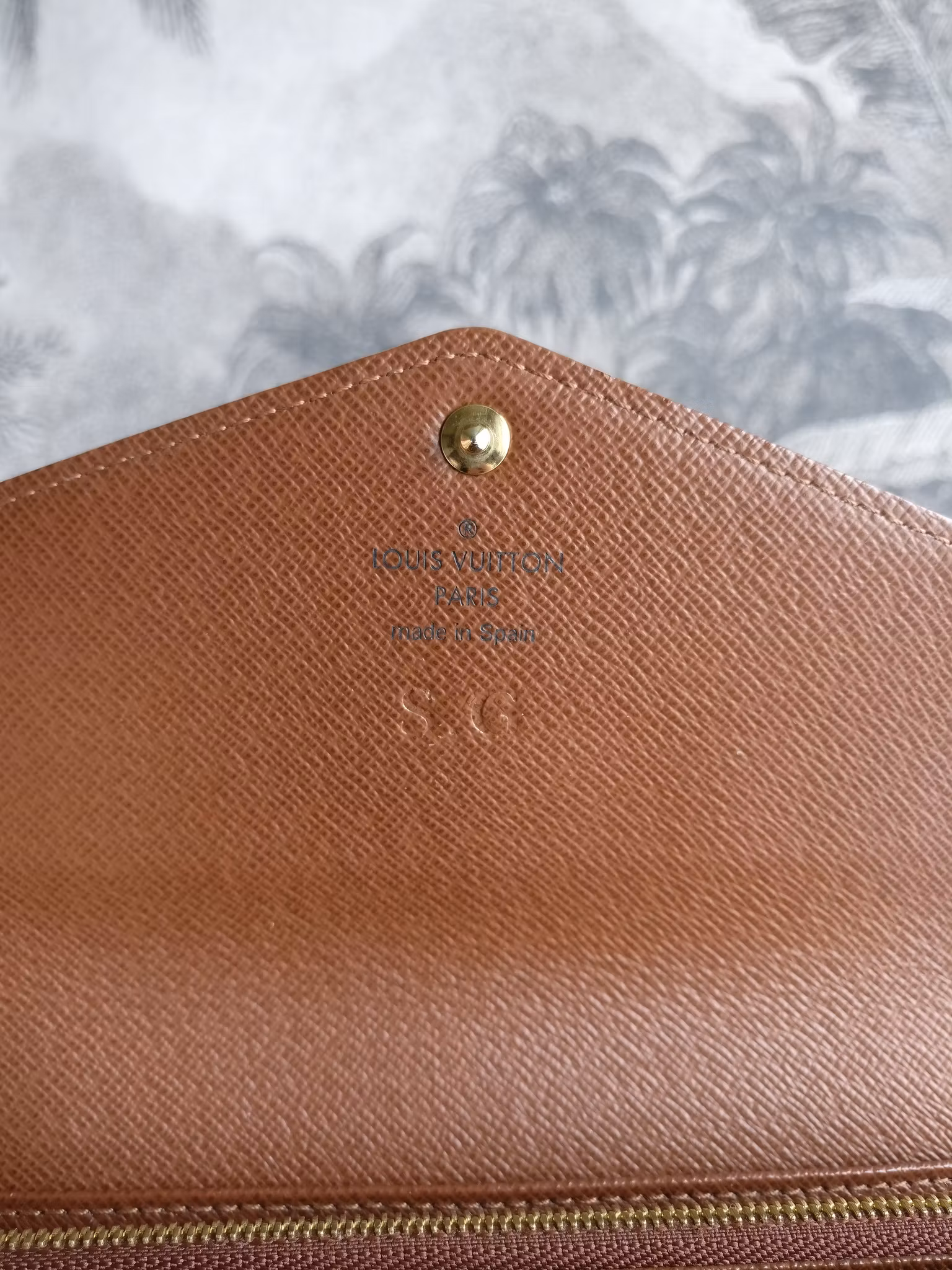 Louis Vuitton Sarah Wallet