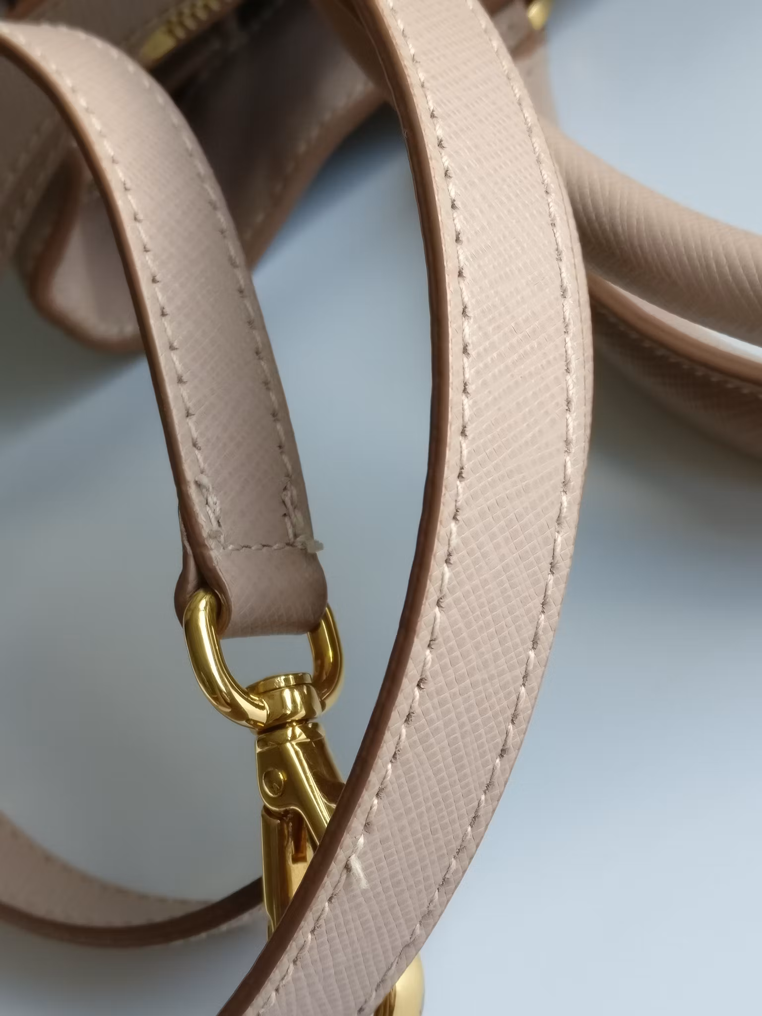 Prada L Saffiano Lux Cammeo