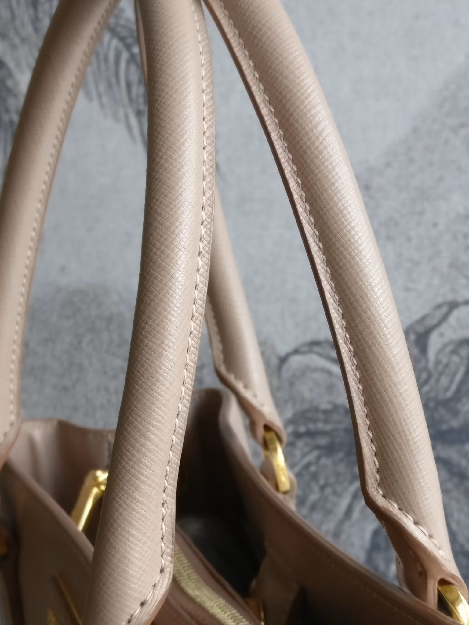 Prada L Saffiano Lux Cammeo