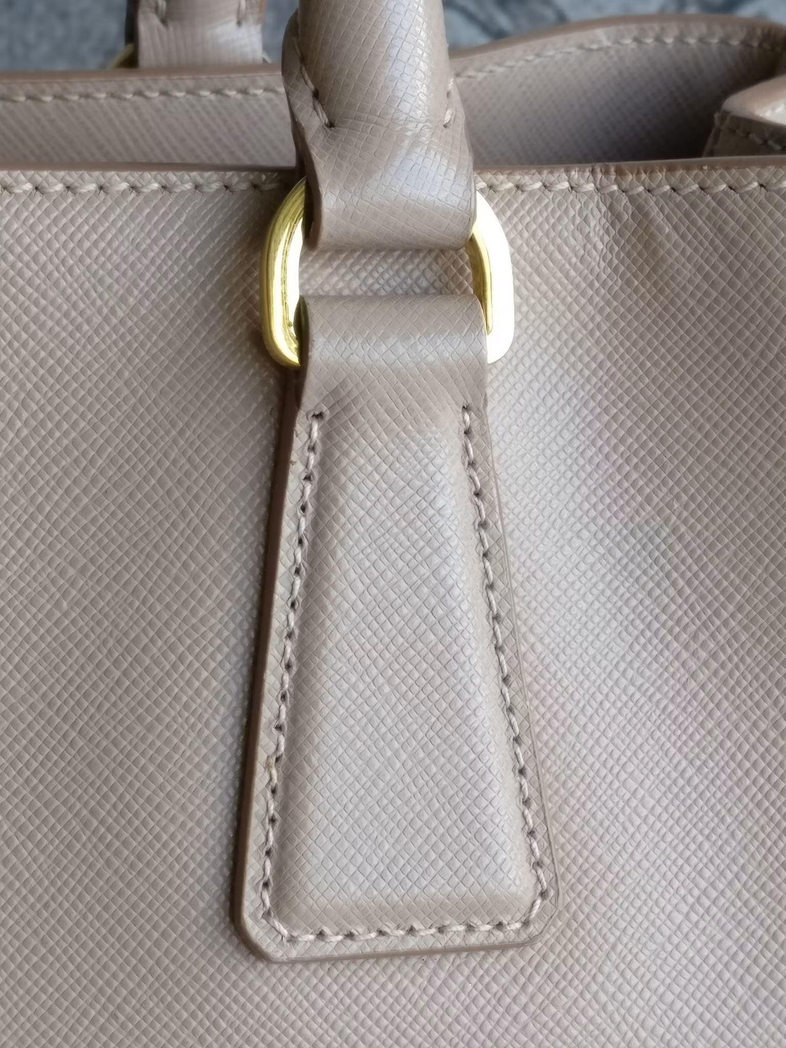 Prada L Saffiano Lux Cammeo