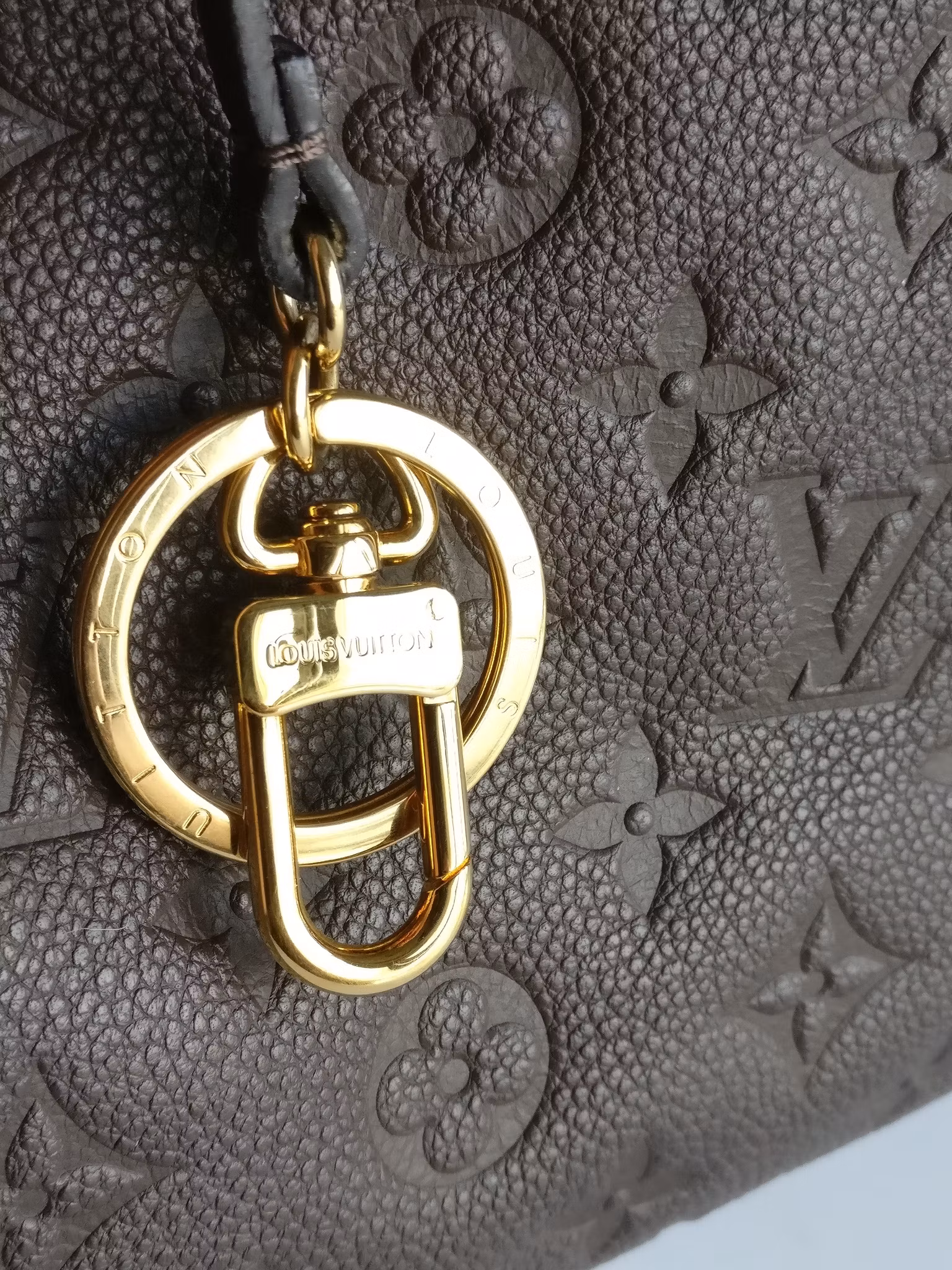 Louis Vuitton Artsy MM empreinte