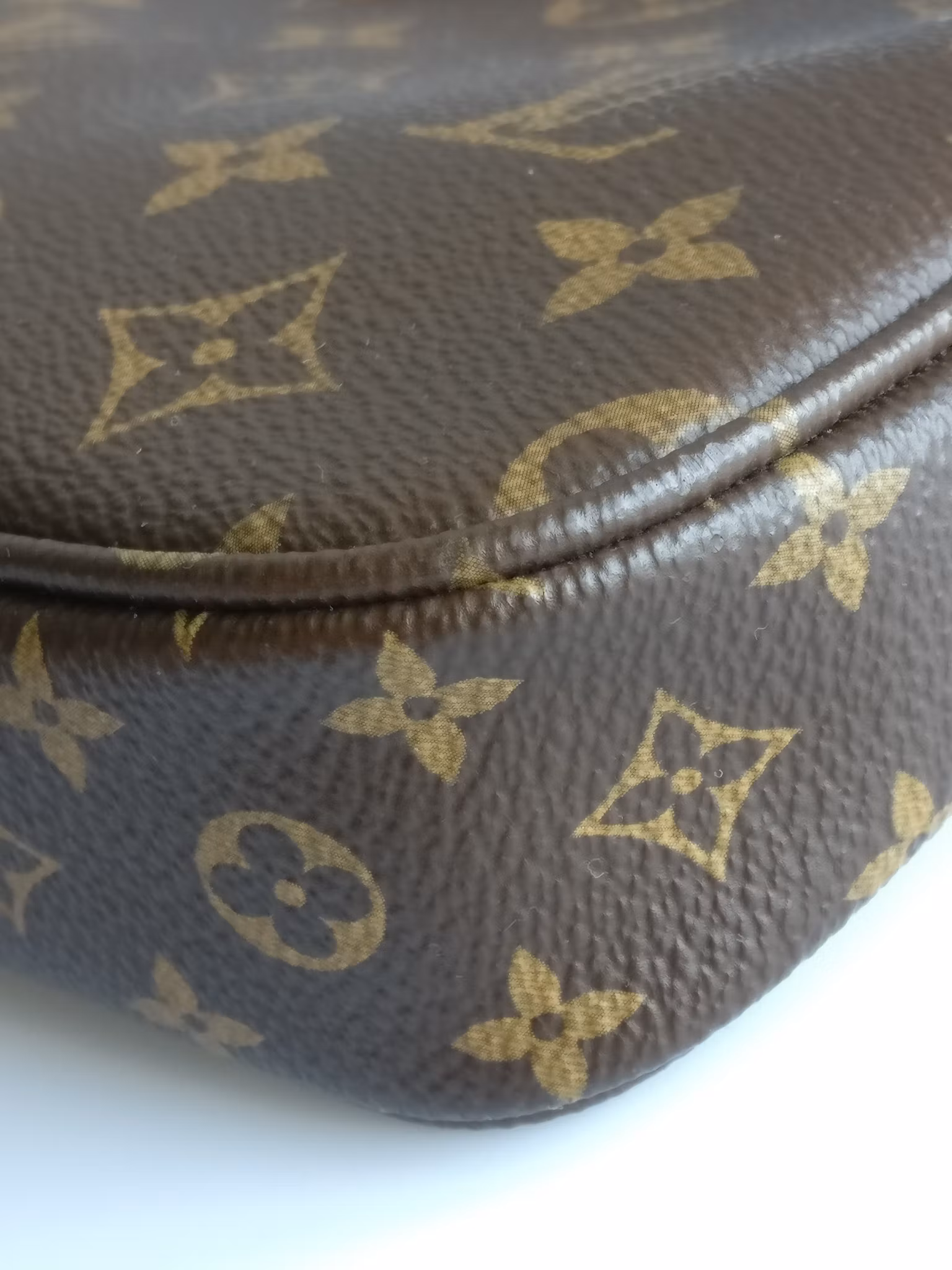 Louis Vuitton Multi Pochette Accessoires