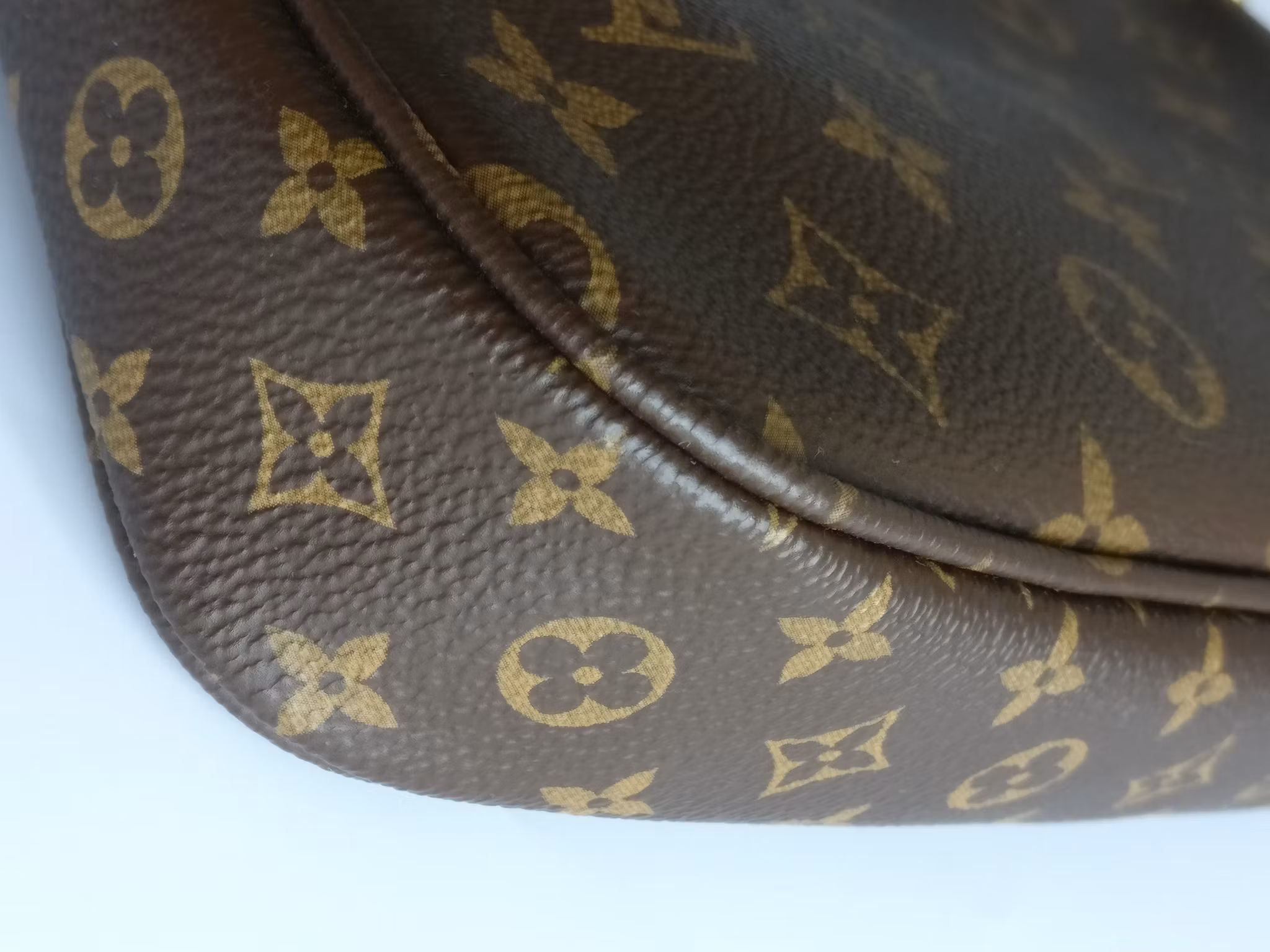 Louis Vuitton Multi Pochette Accessoires