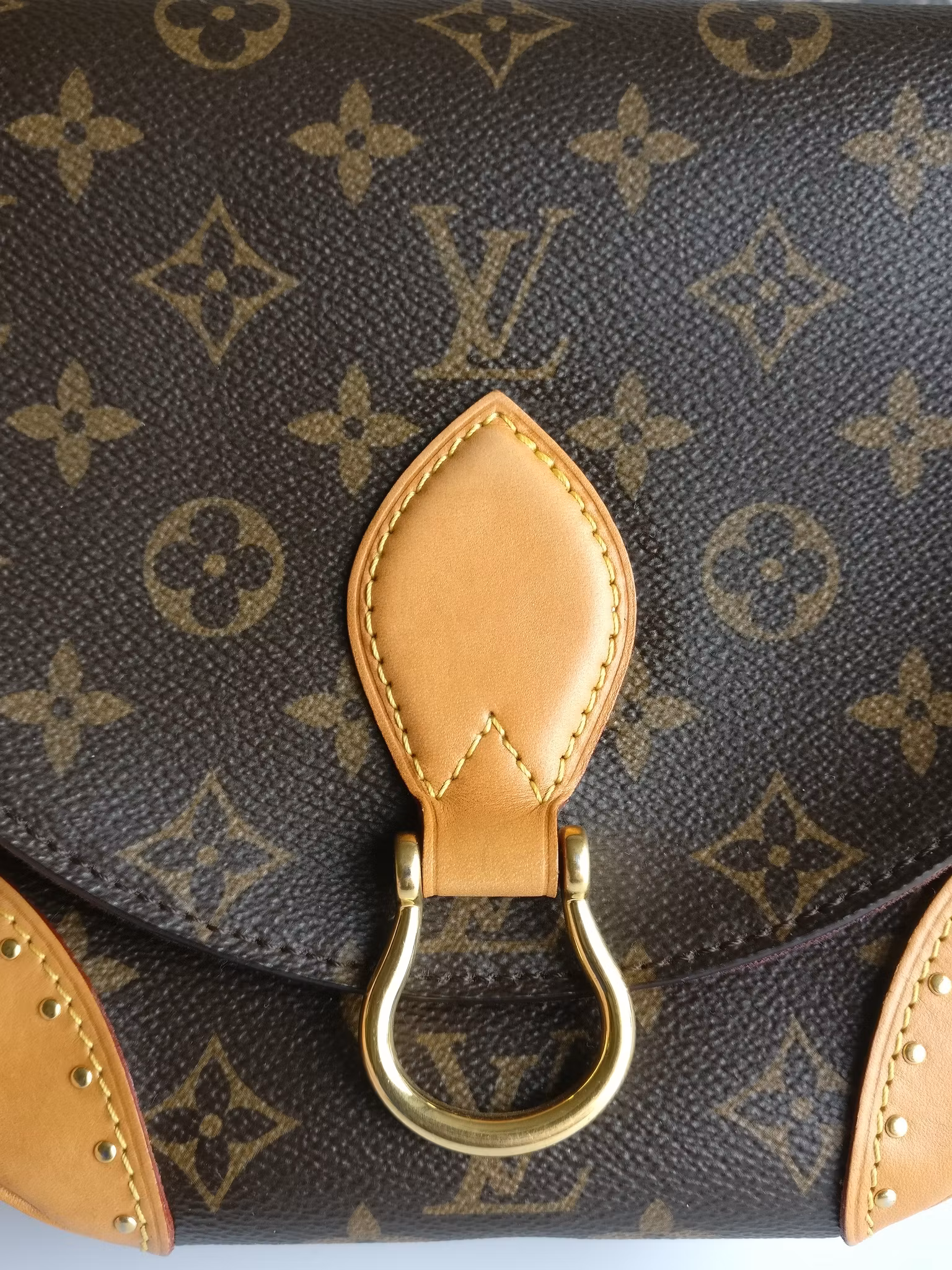 Louis Vuitton Saint Cloud new model
