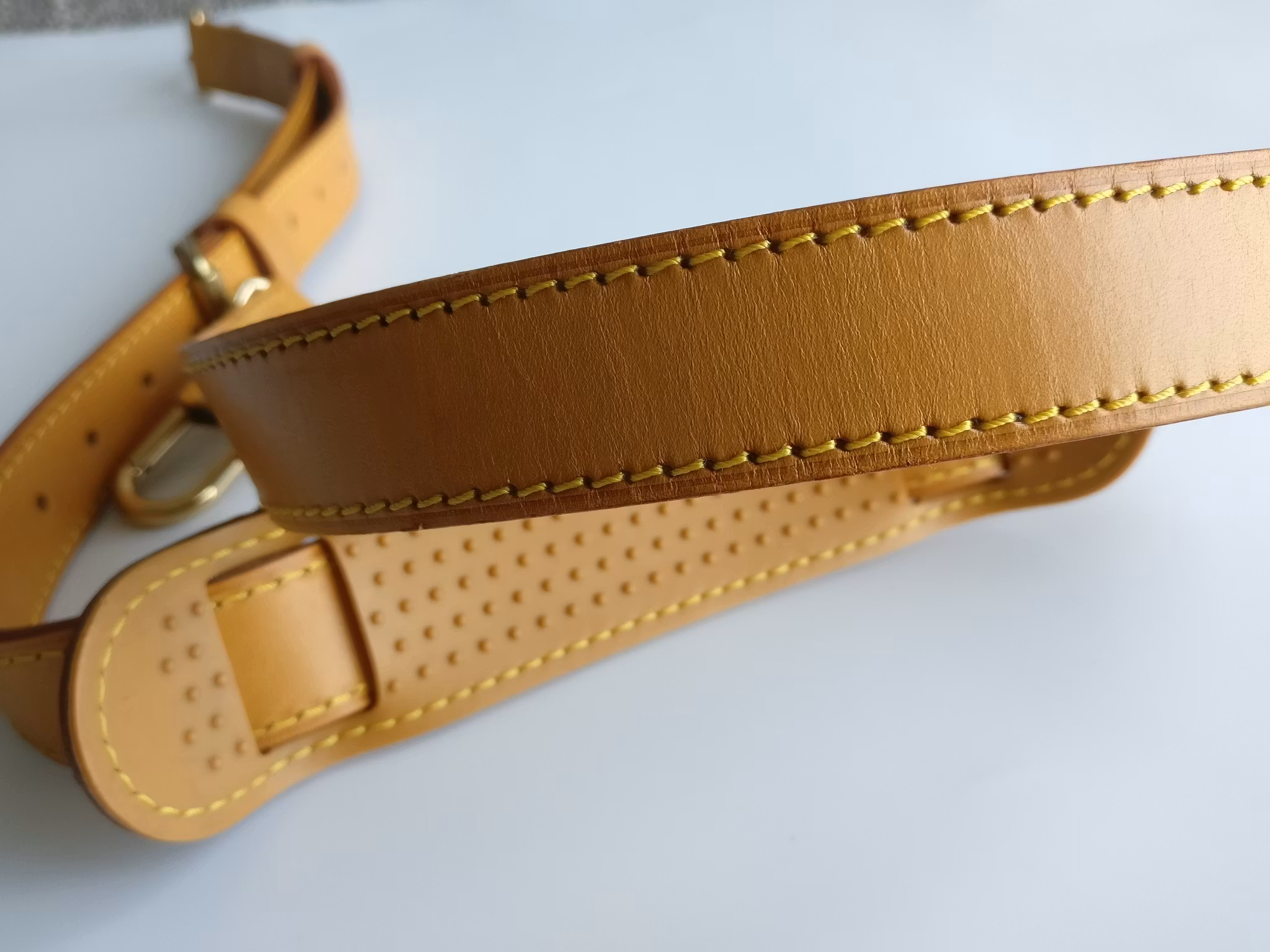 Louis Vuitton Keepall bandouliere strap