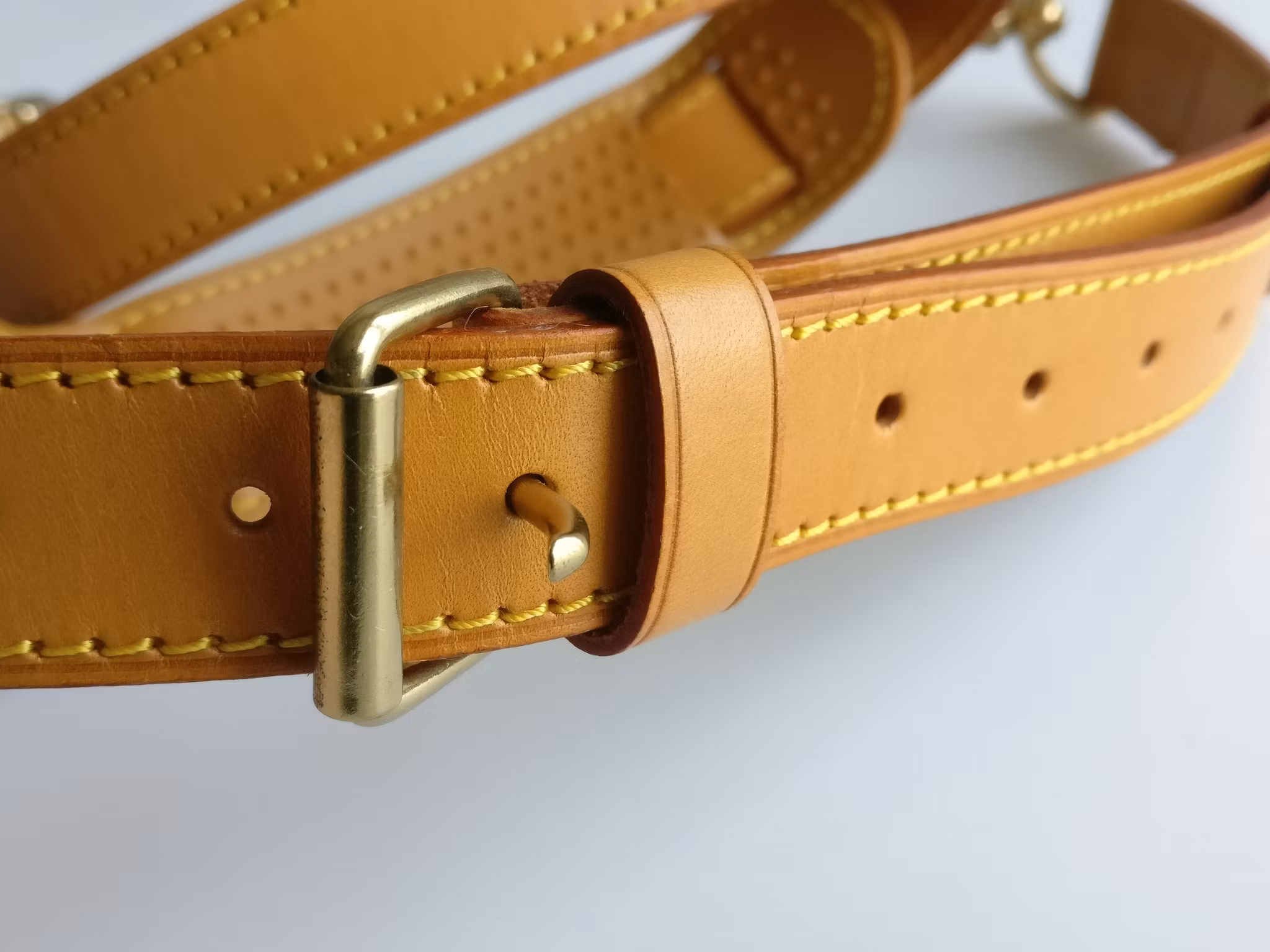 Louis Vuitton Keepall bandouliere strap