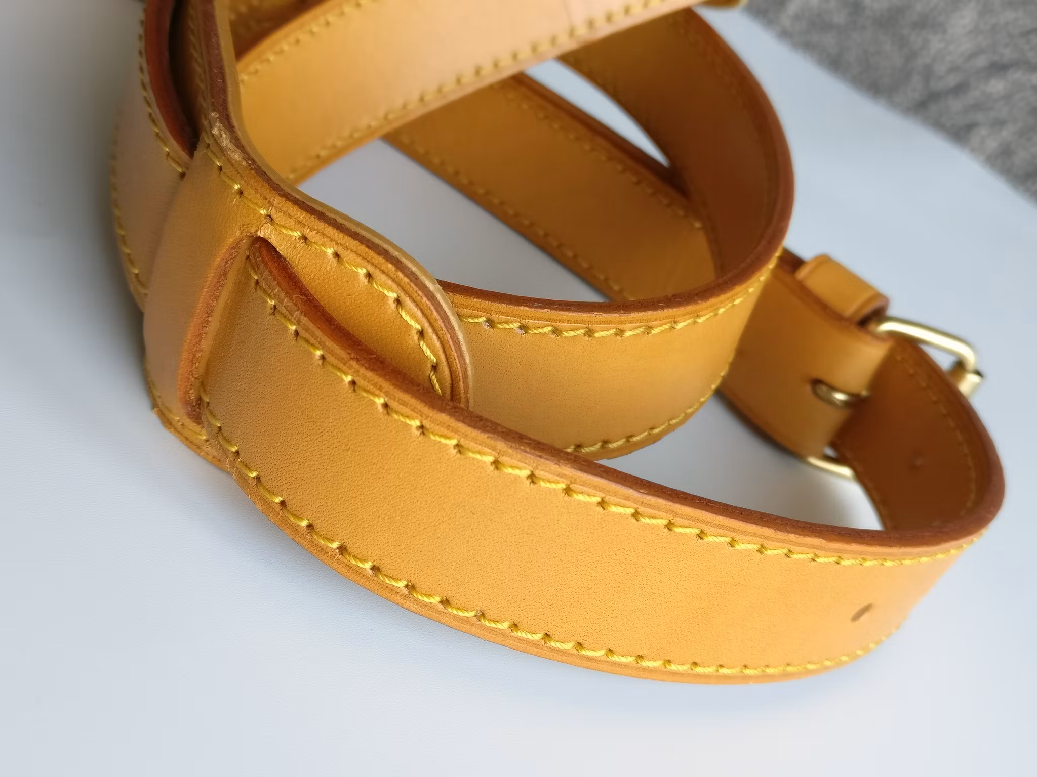 Louis Vuitton Keepall bandouliere strap