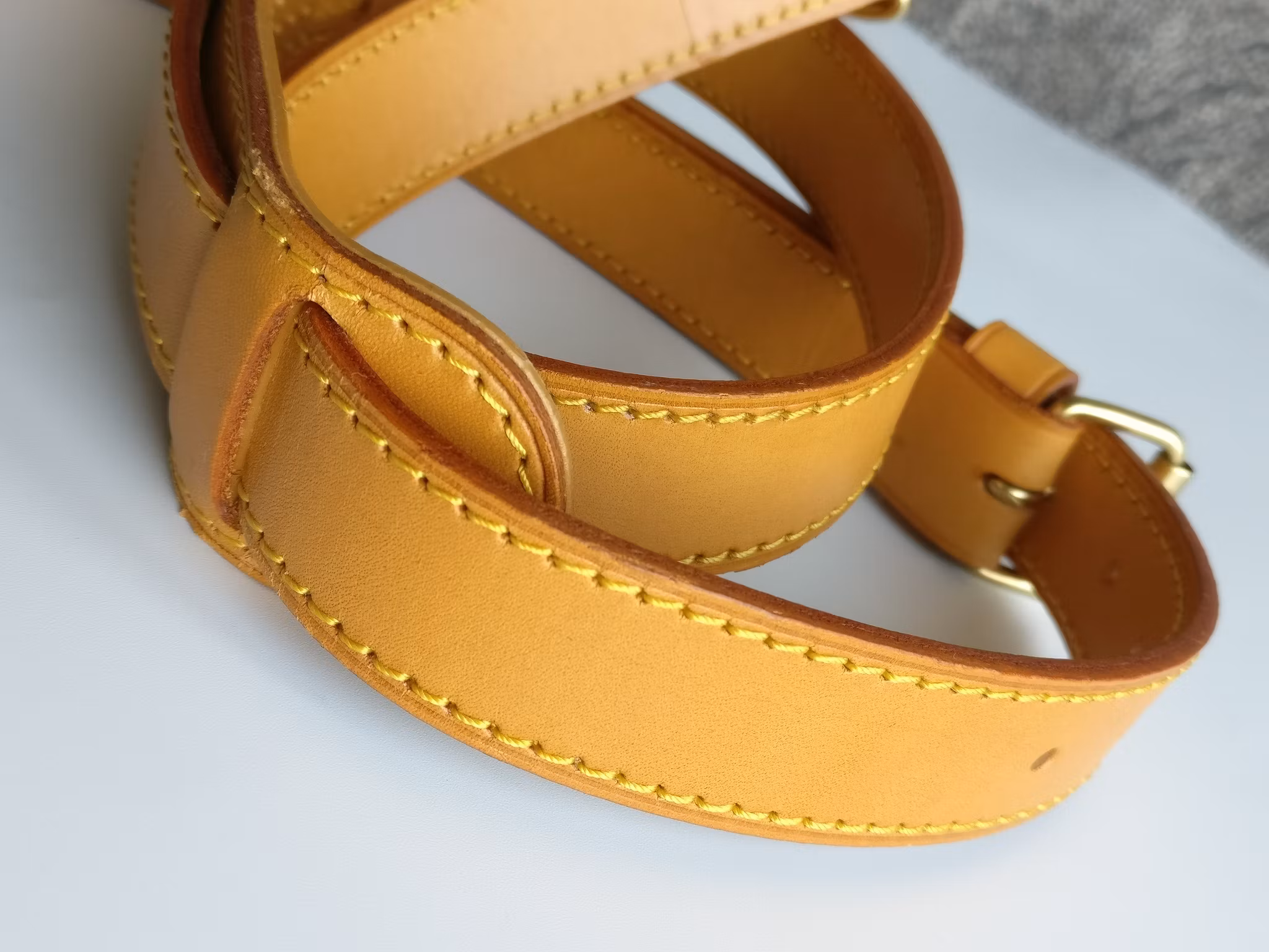 Louis Vuitton Keepall bandouliere strap