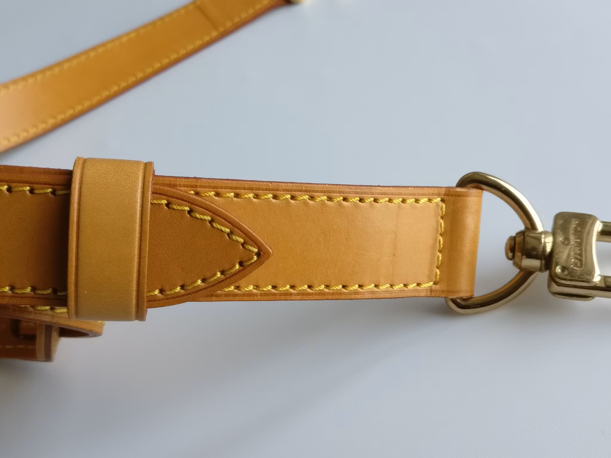 Louis Vuitton Keepall bandouliere strap