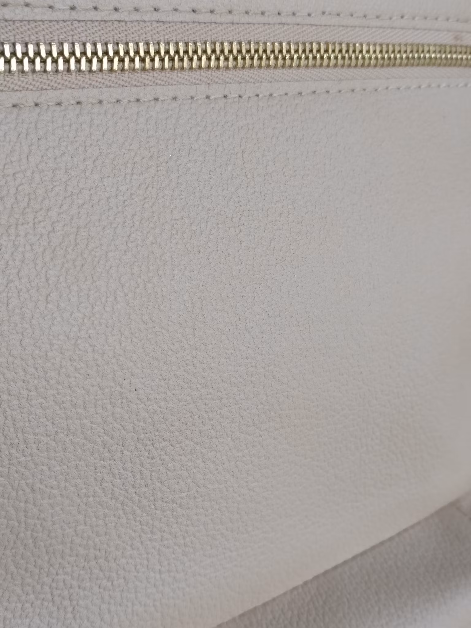 Louis Vuitton Nice BB toiletry