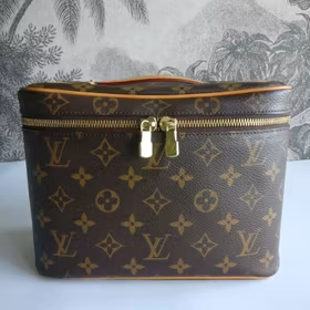 Louis Vuitton Nice BB toiletry