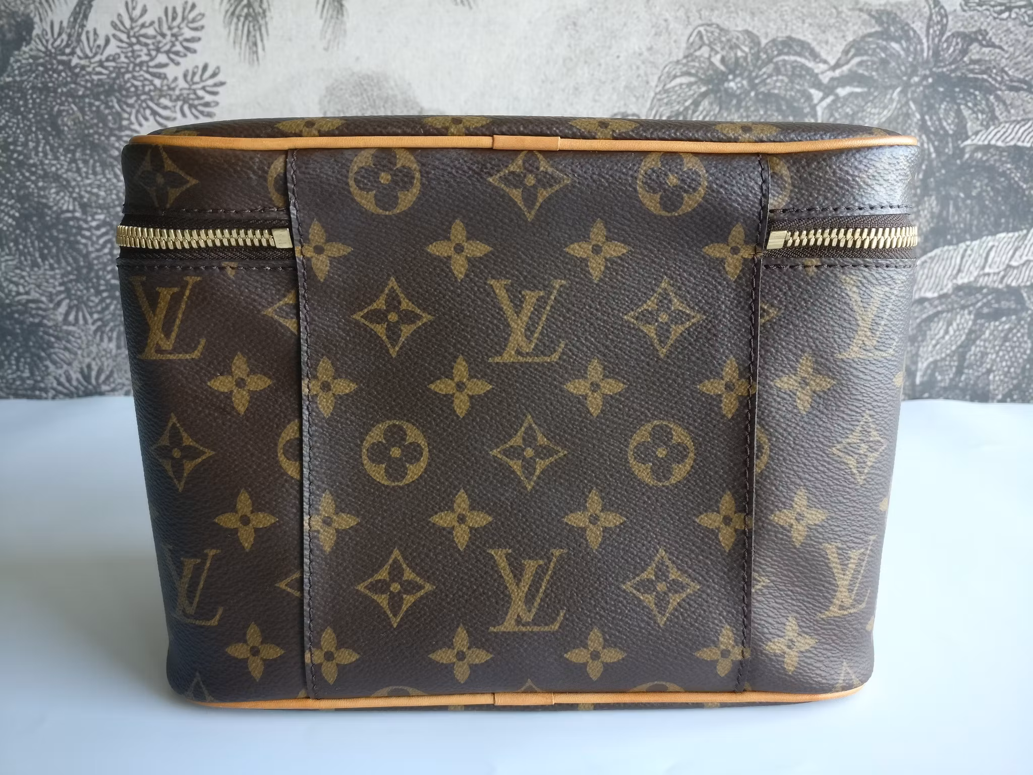 Louis Vuitton Nice BB toiletry