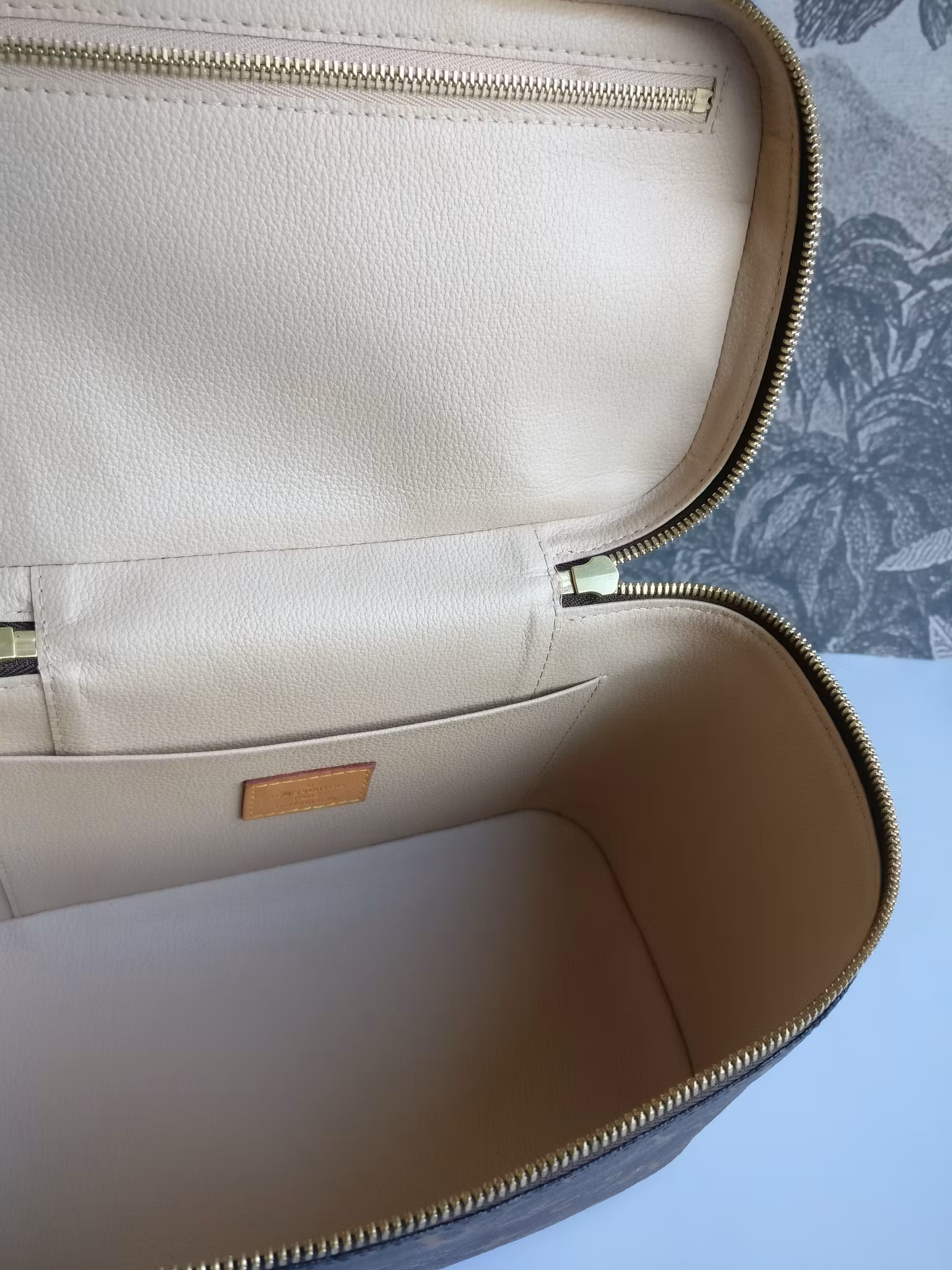 Louis Vuitton Nice BB toiletry
