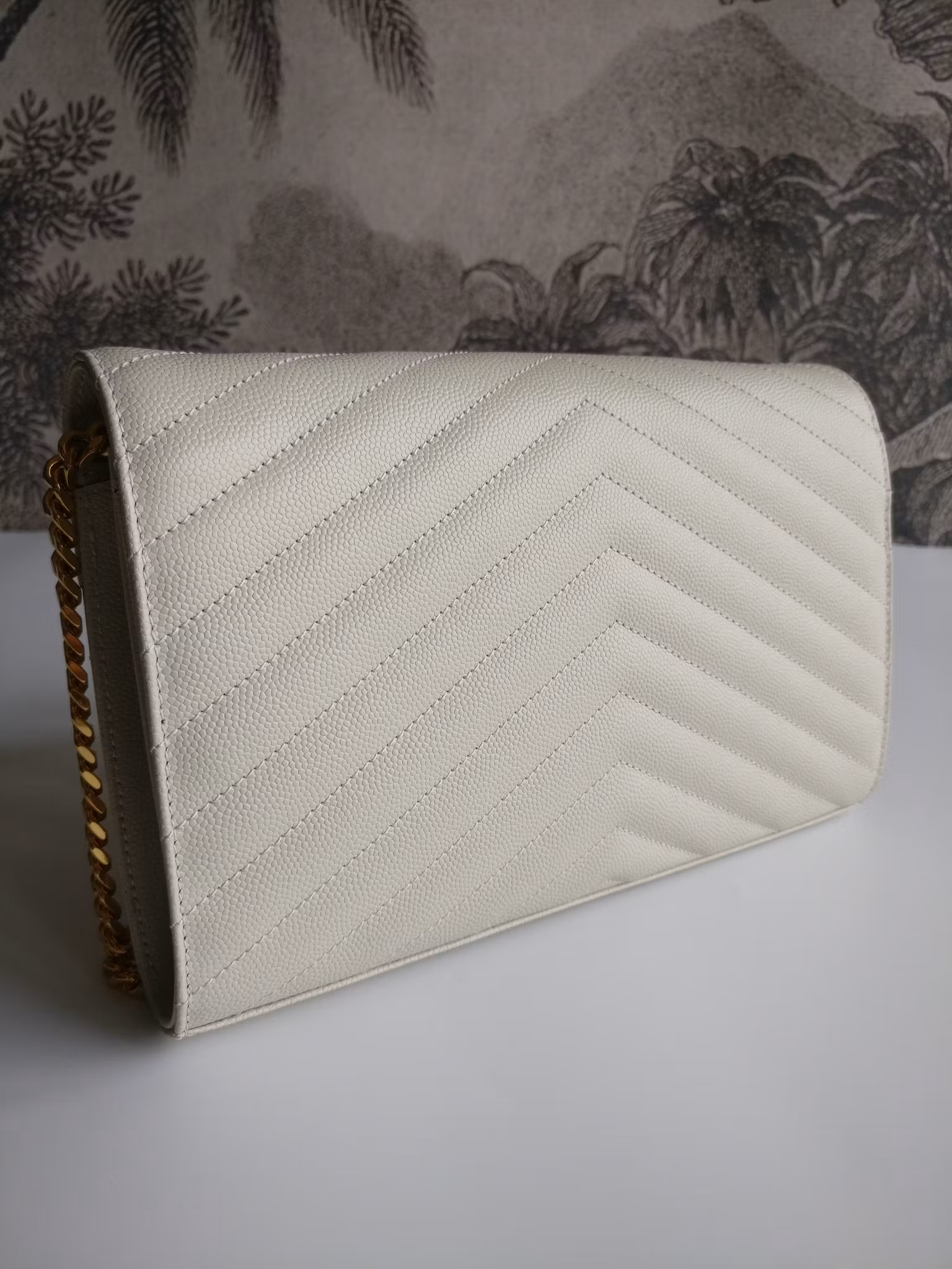 Saint Laurent Chain Wallet Crema Soft