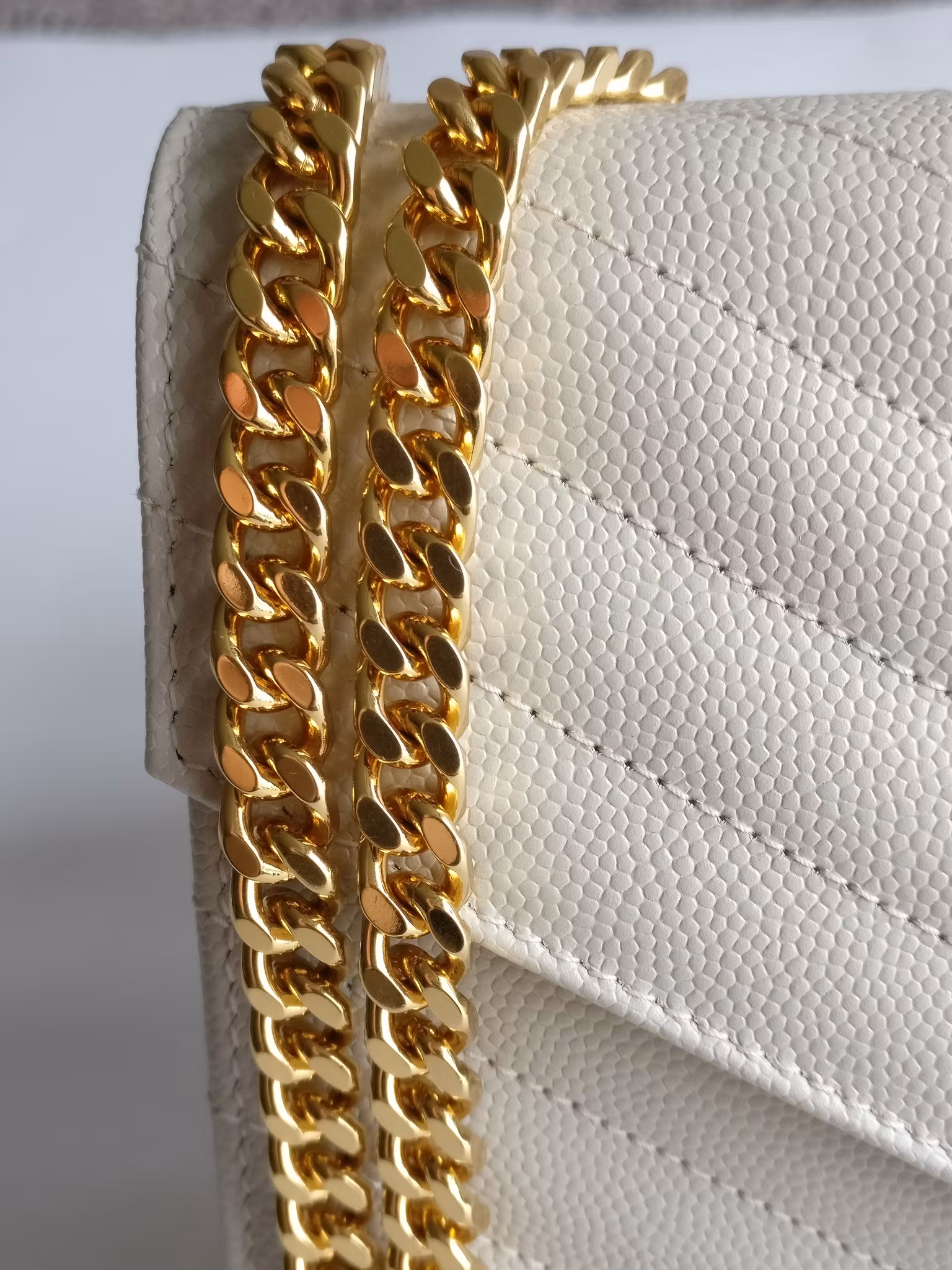 Saint Laurent Chain Wallet Crema Soft