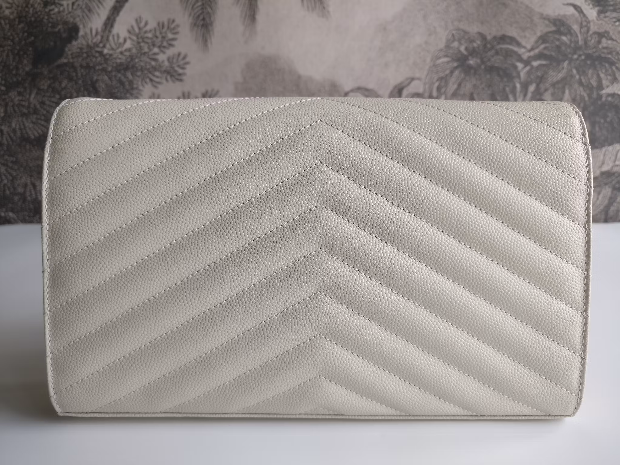 Saint Laurent Chain Wallet Crema Soft