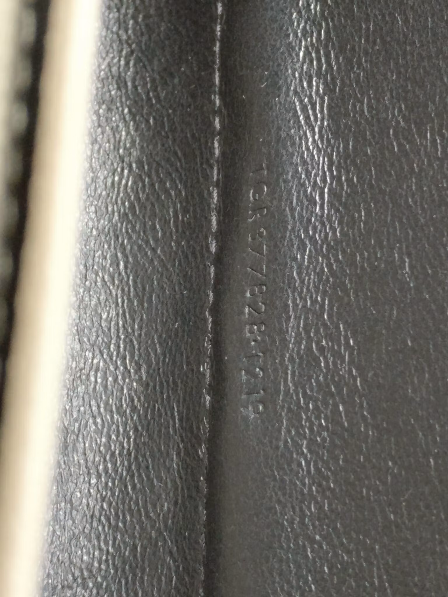 Saint Laurent Chain Wallet Crema Soft