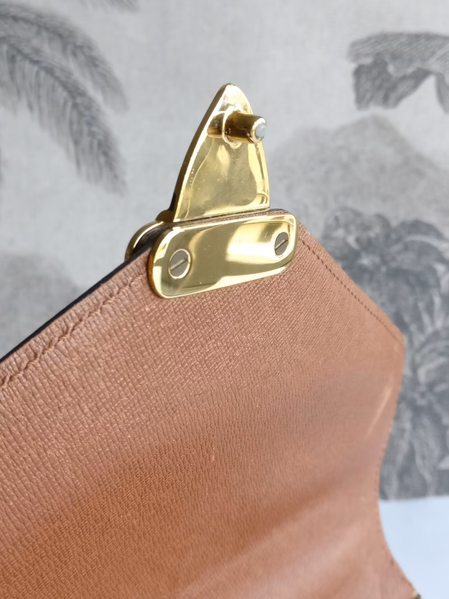 Louis Vuitton Monceau 26