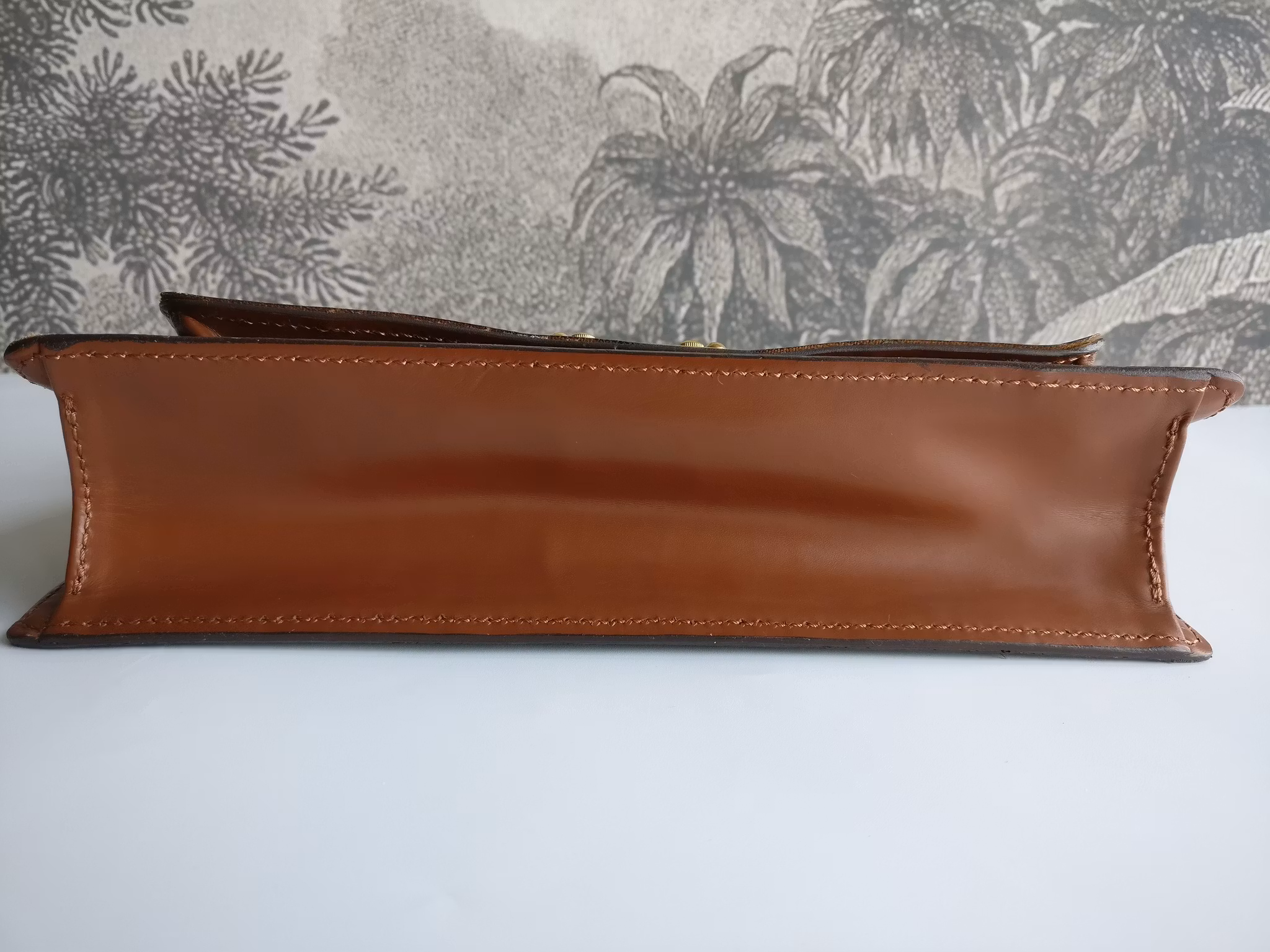 Louis Vuitton Monceau 26