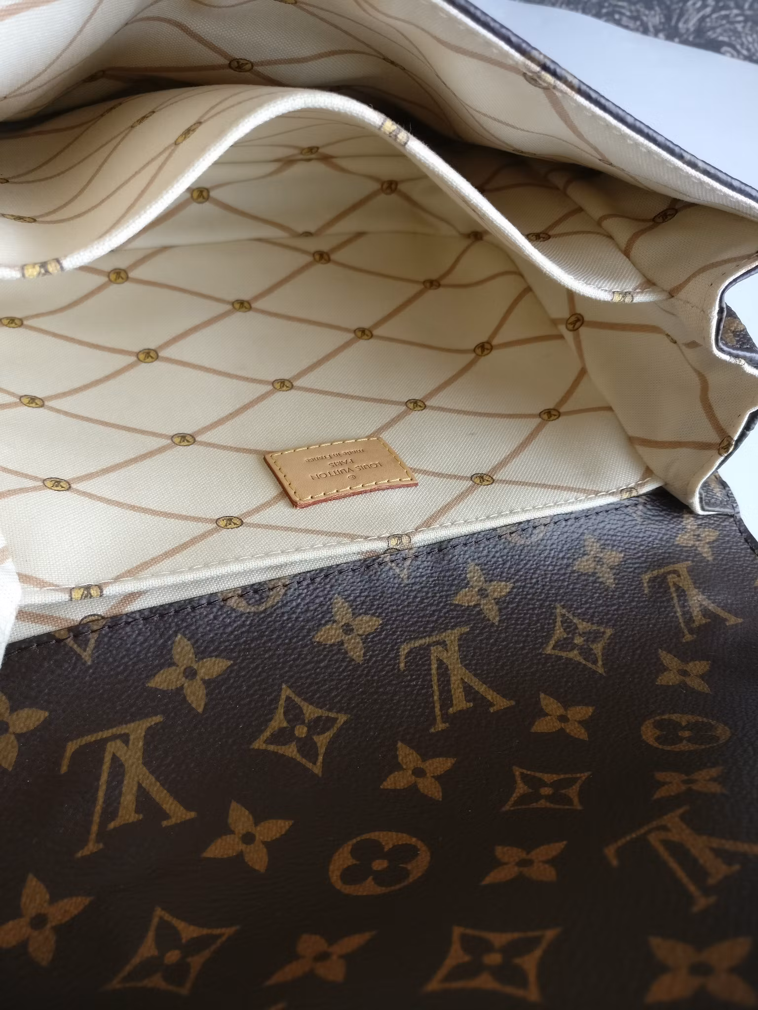 Louis Vuitton Pochette Metis Summer Trunks