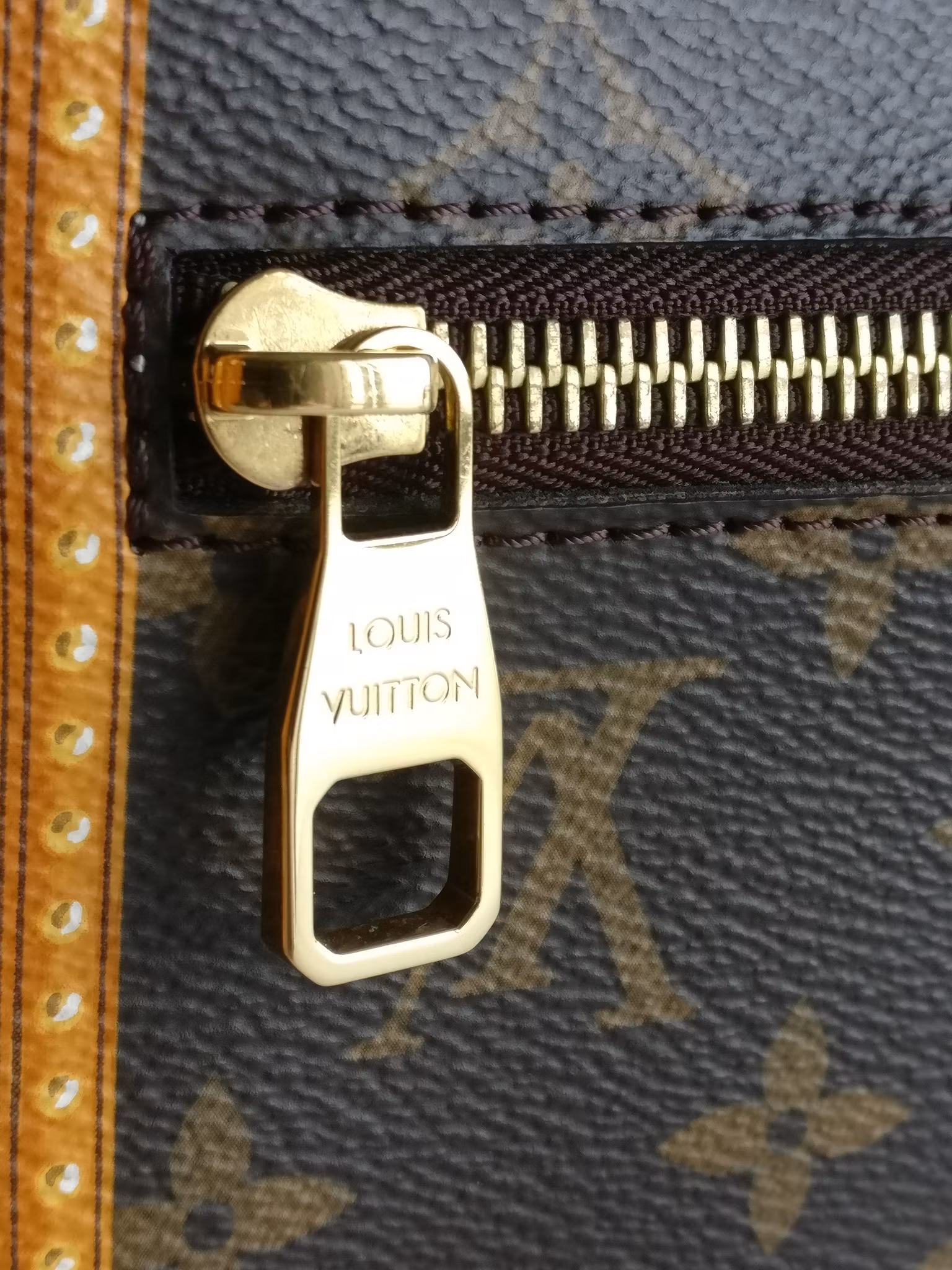 Louis Vuitton Pochette Metis Summer Trunks