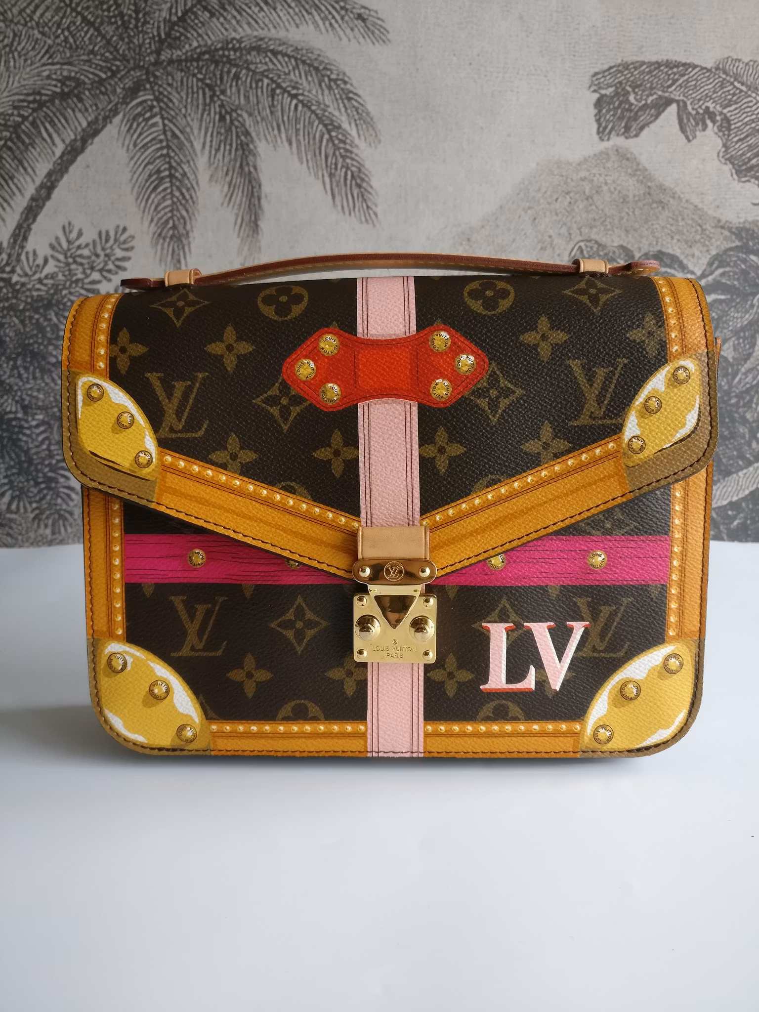 Louis Vuitton Pochette Metis Summer Trunks