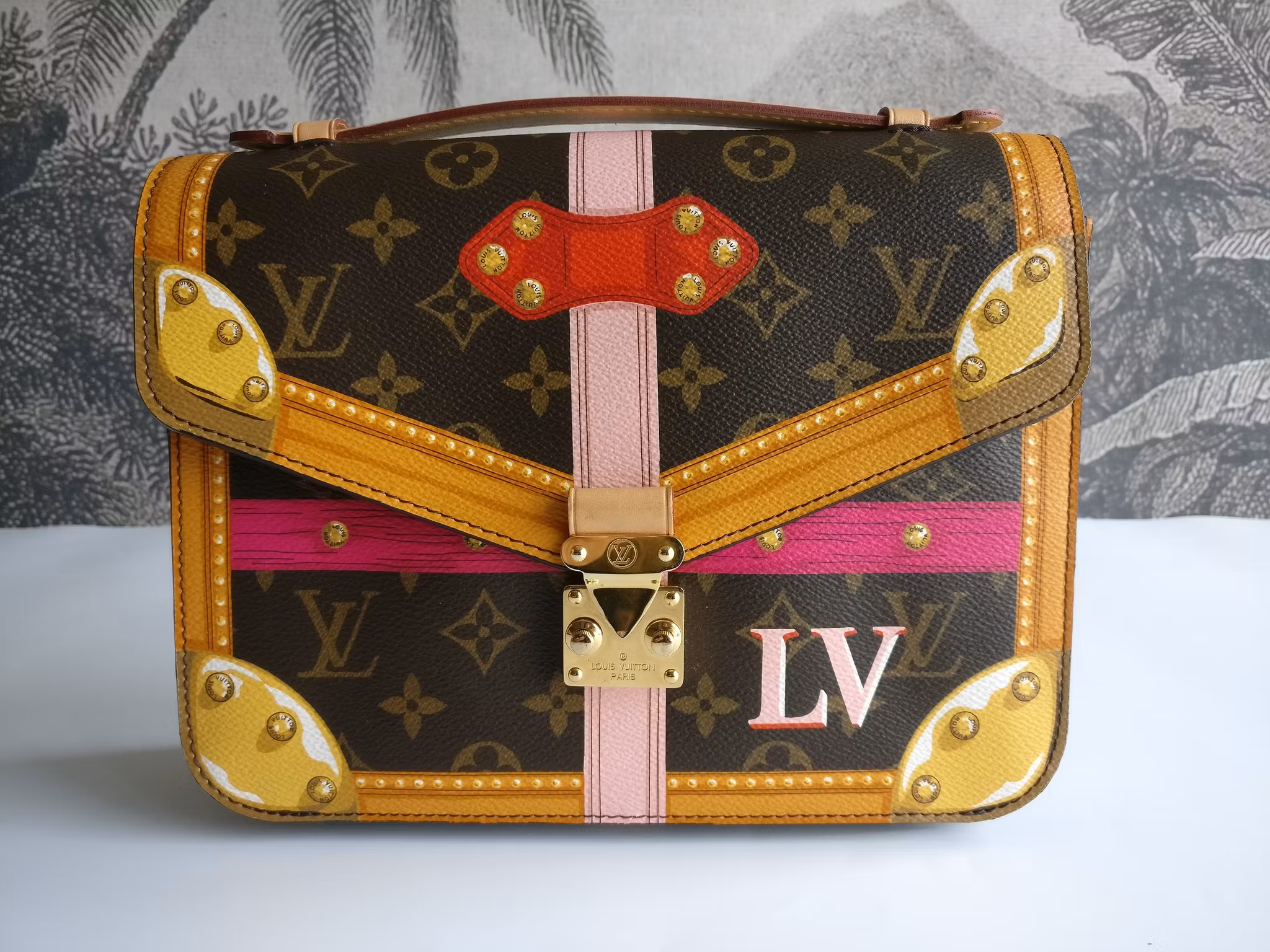 Louis Vuitton Pochette Metis Summer Trunks