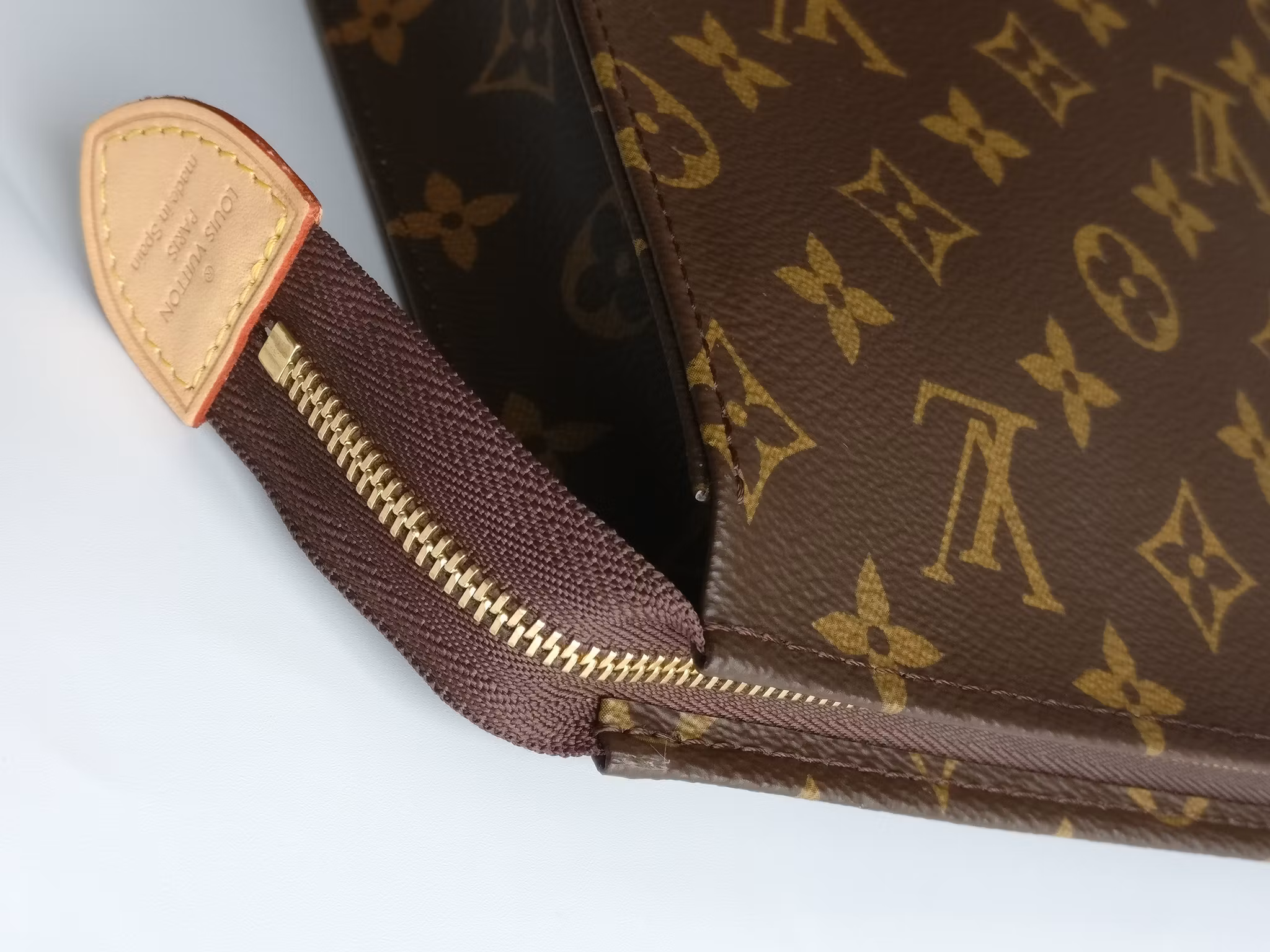 Louis Vuitton Toiletry Pouch 26