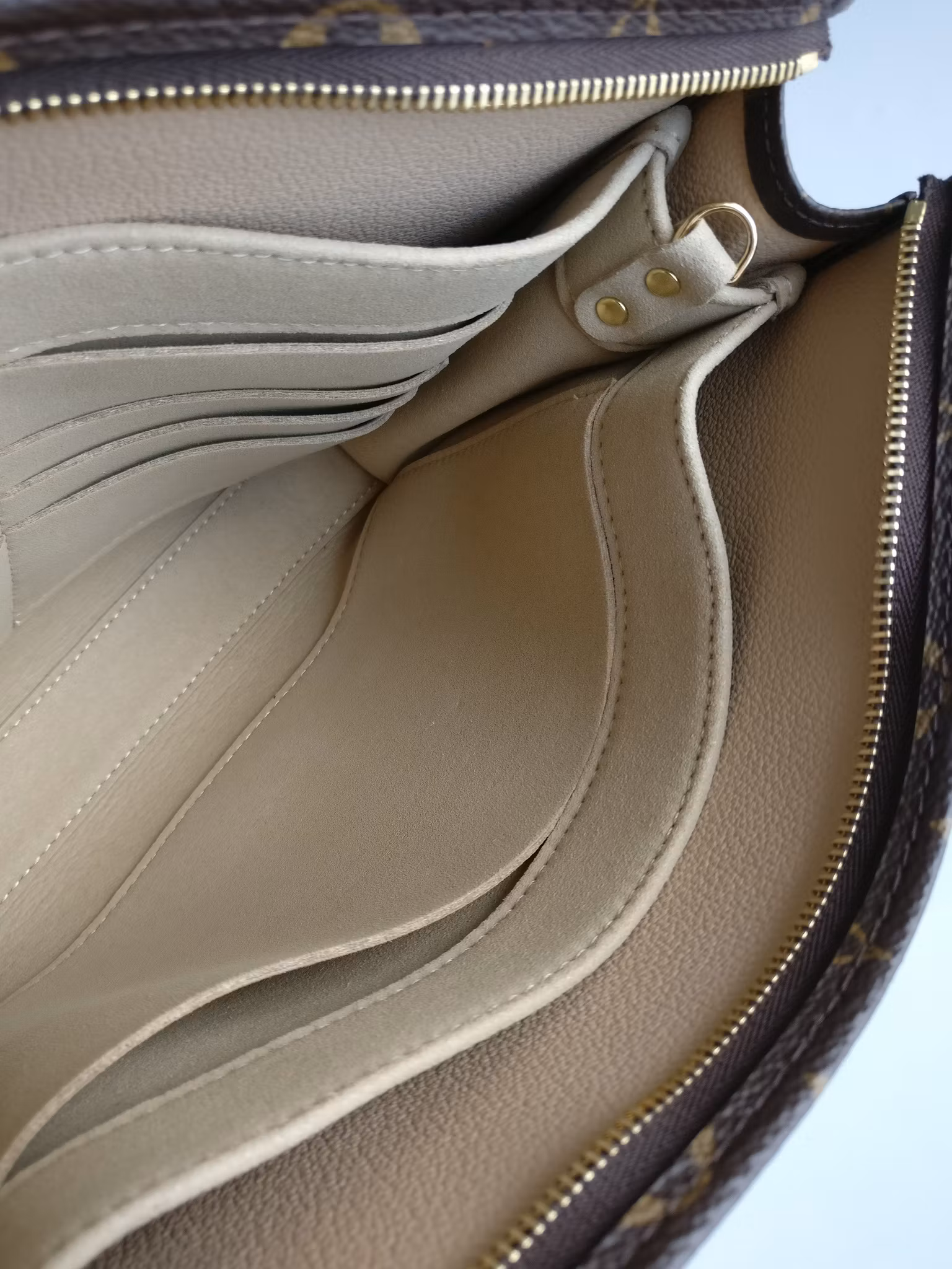 Louis Vuitton Toiletry Pouch 26