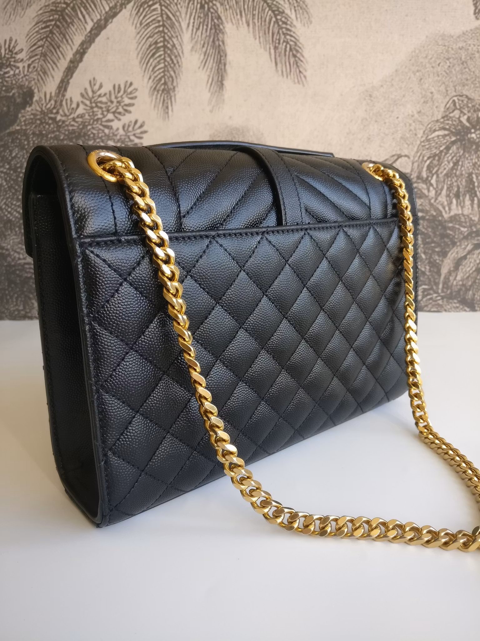 Saint Laurent Envelope Medium Grain de poudre