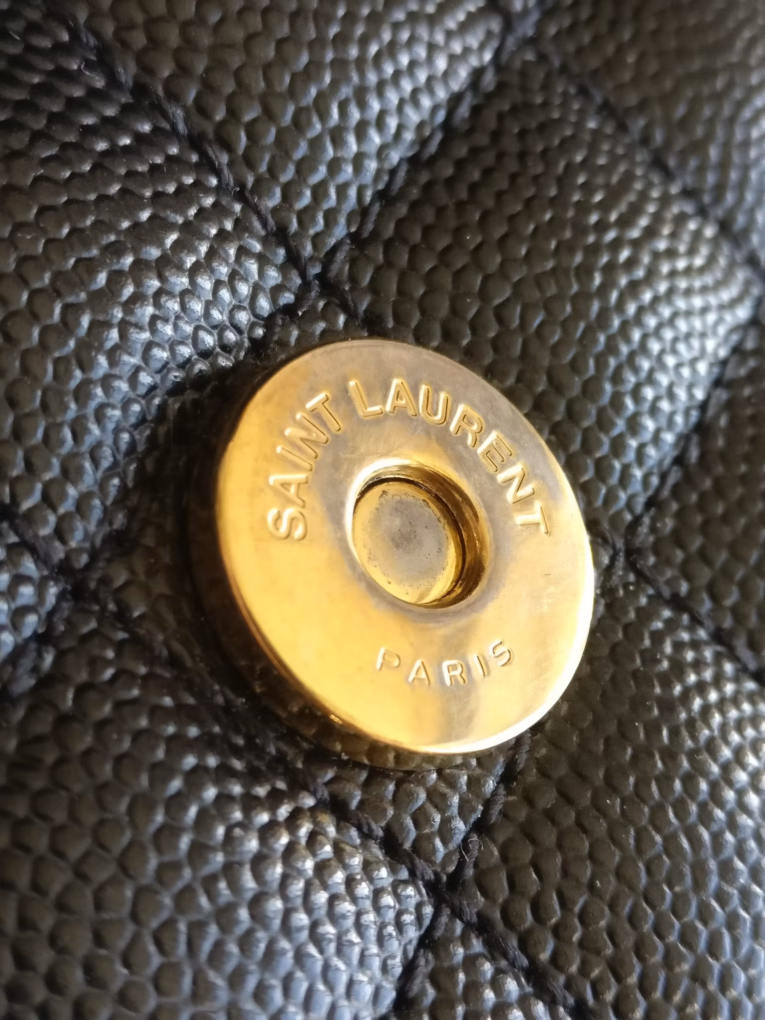 Saint Laurent Envelope Medium Grain de poudre