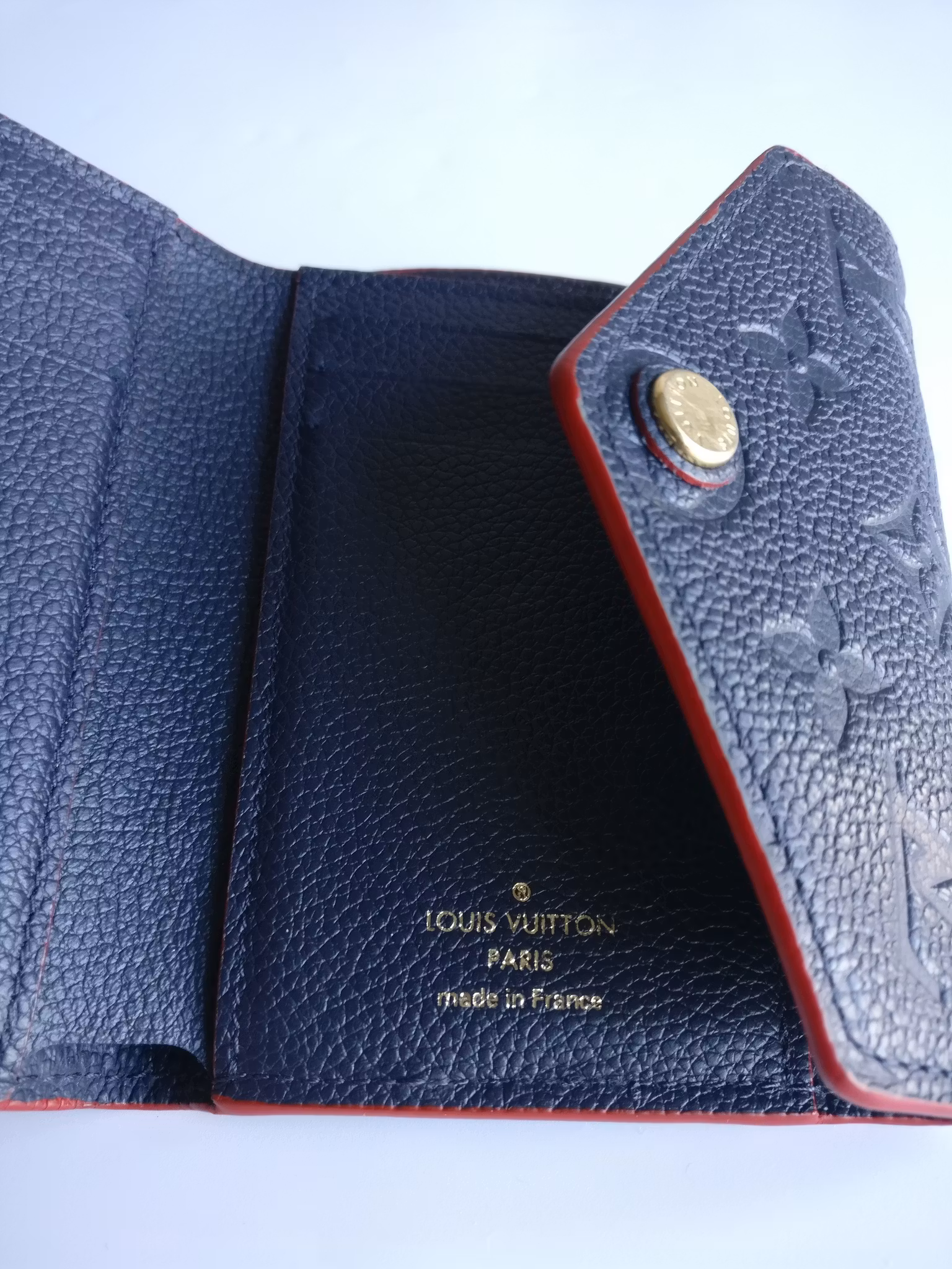 Louis Vuitton Victorine Wallet empreinte marine rouge