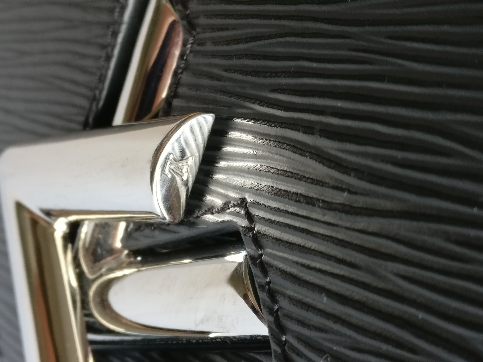 Louis Vuitton Twist MM Bag SHW
