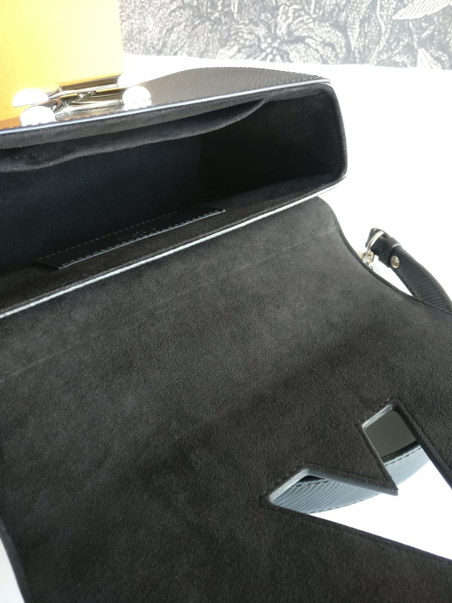 Louis Vuitton Twist MM Bag SHW