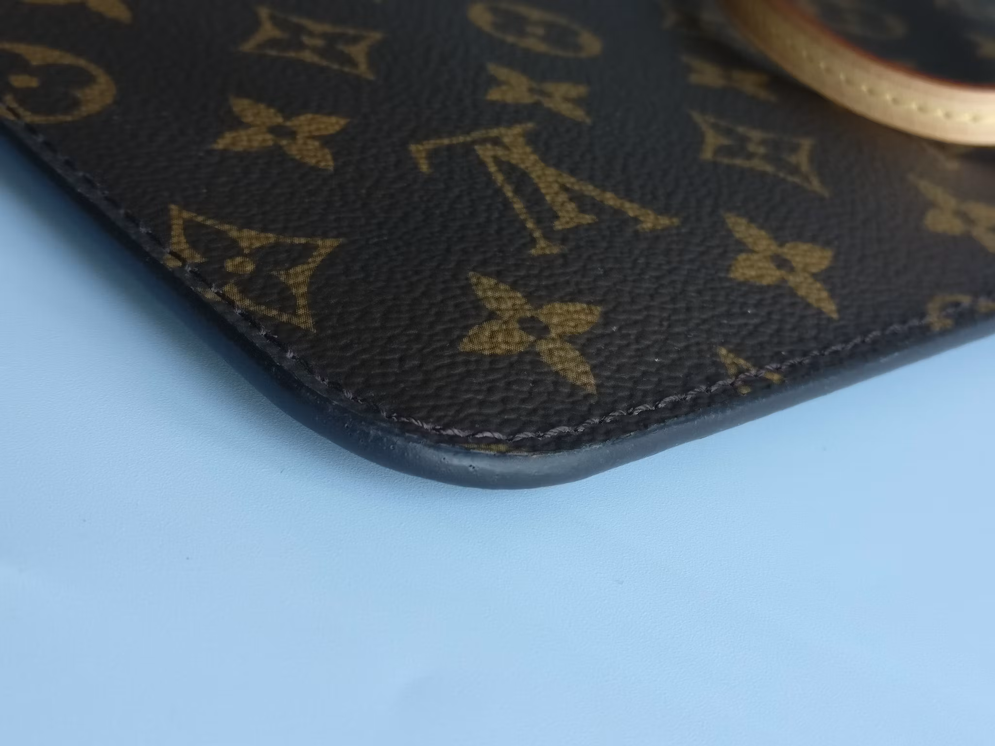 Louis Vuitton Neverfull MM pochette