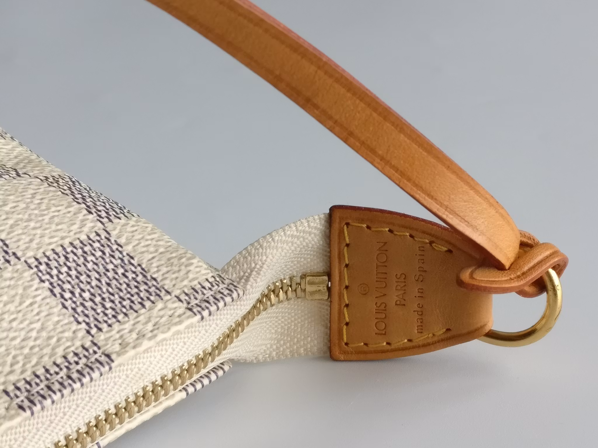 Louis Vuitton Pochette Accessoires damier azur