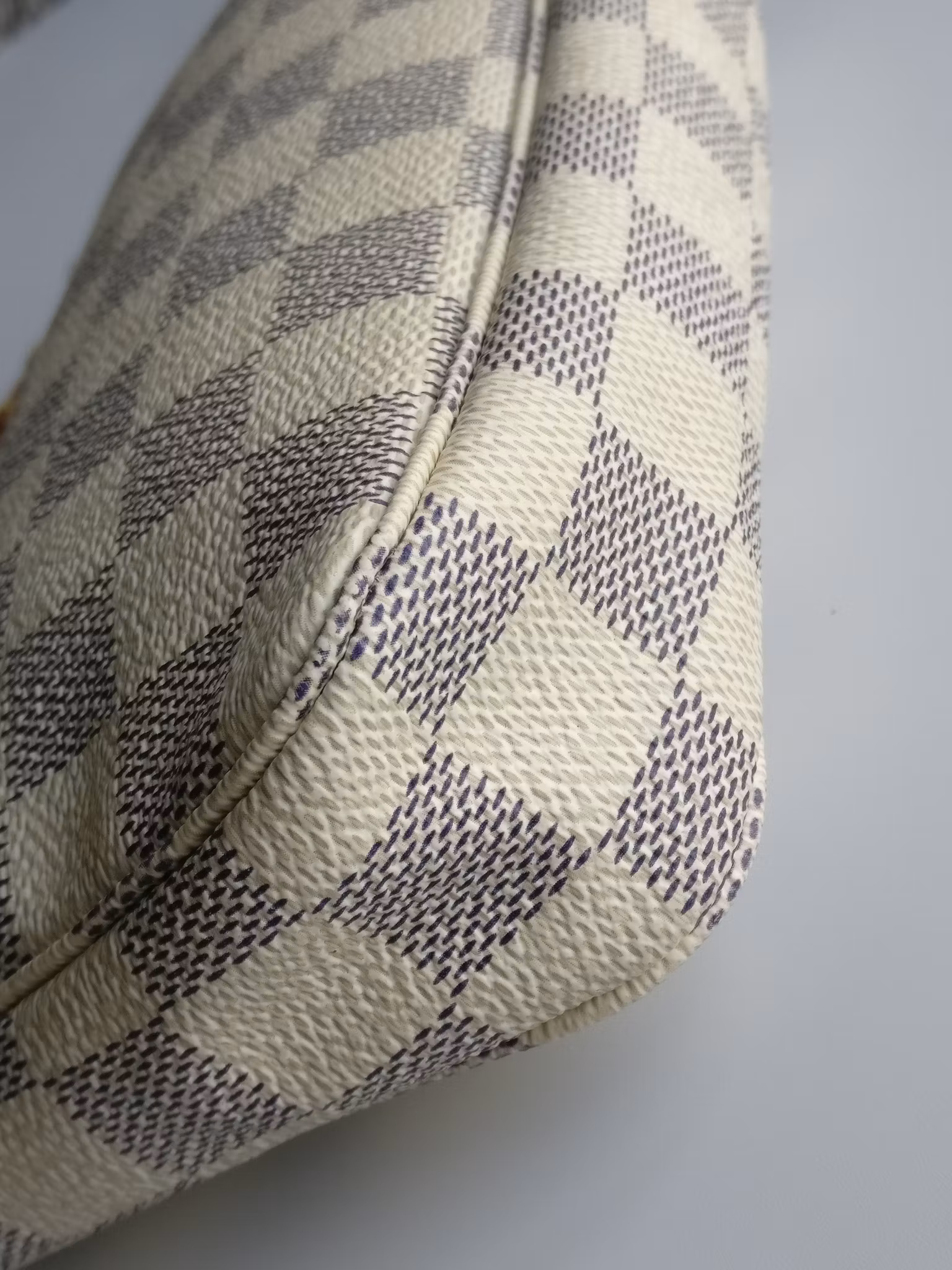 Louis Vuitton Pochette Accessoires damier azur