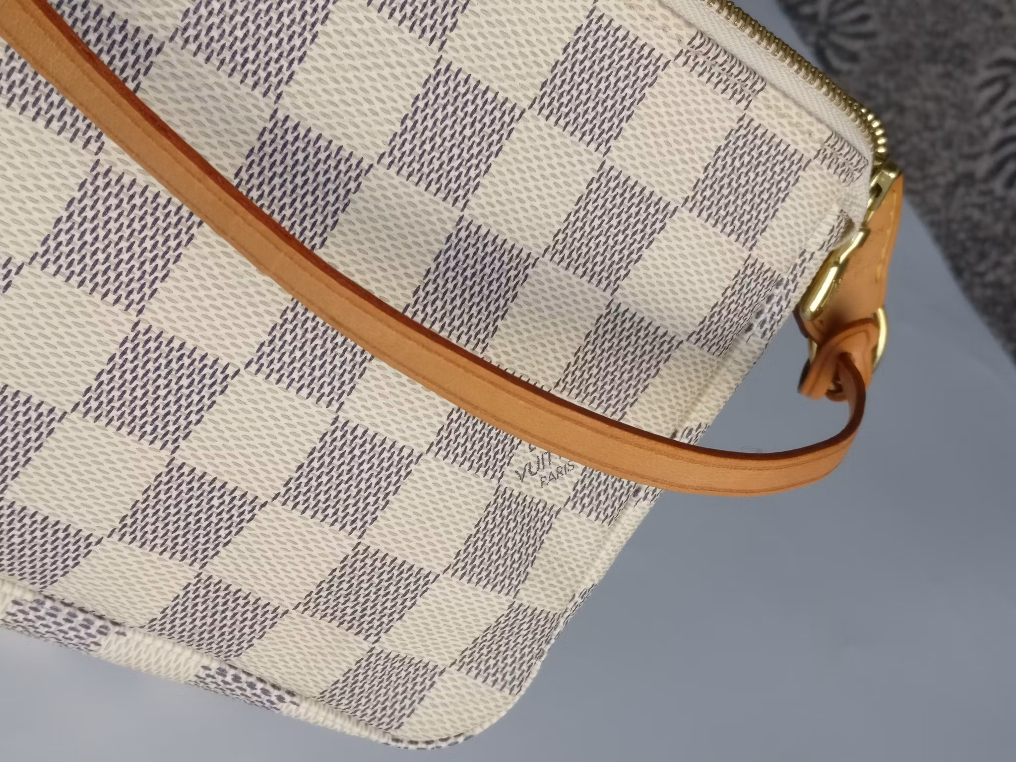 Louis Vuitton Pochette Accessoires damier azur