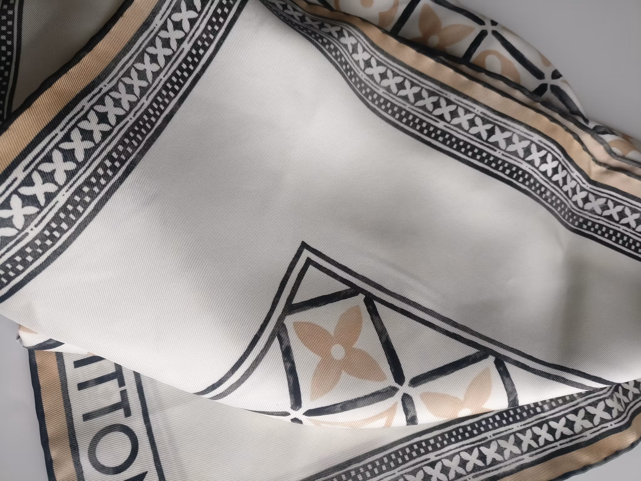 Louis Vuitton Flower Tile Silk Square 90