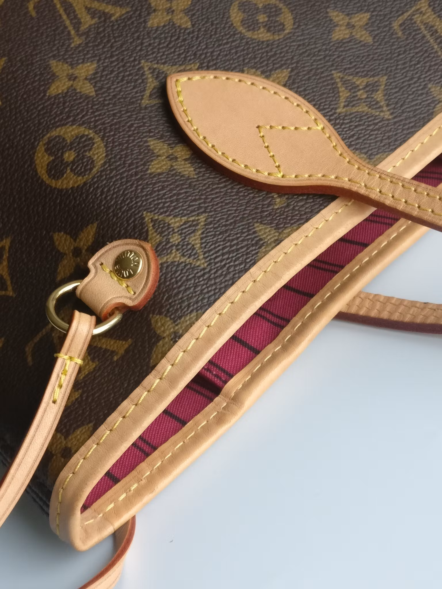 Louis Vuitton Neverfull PM