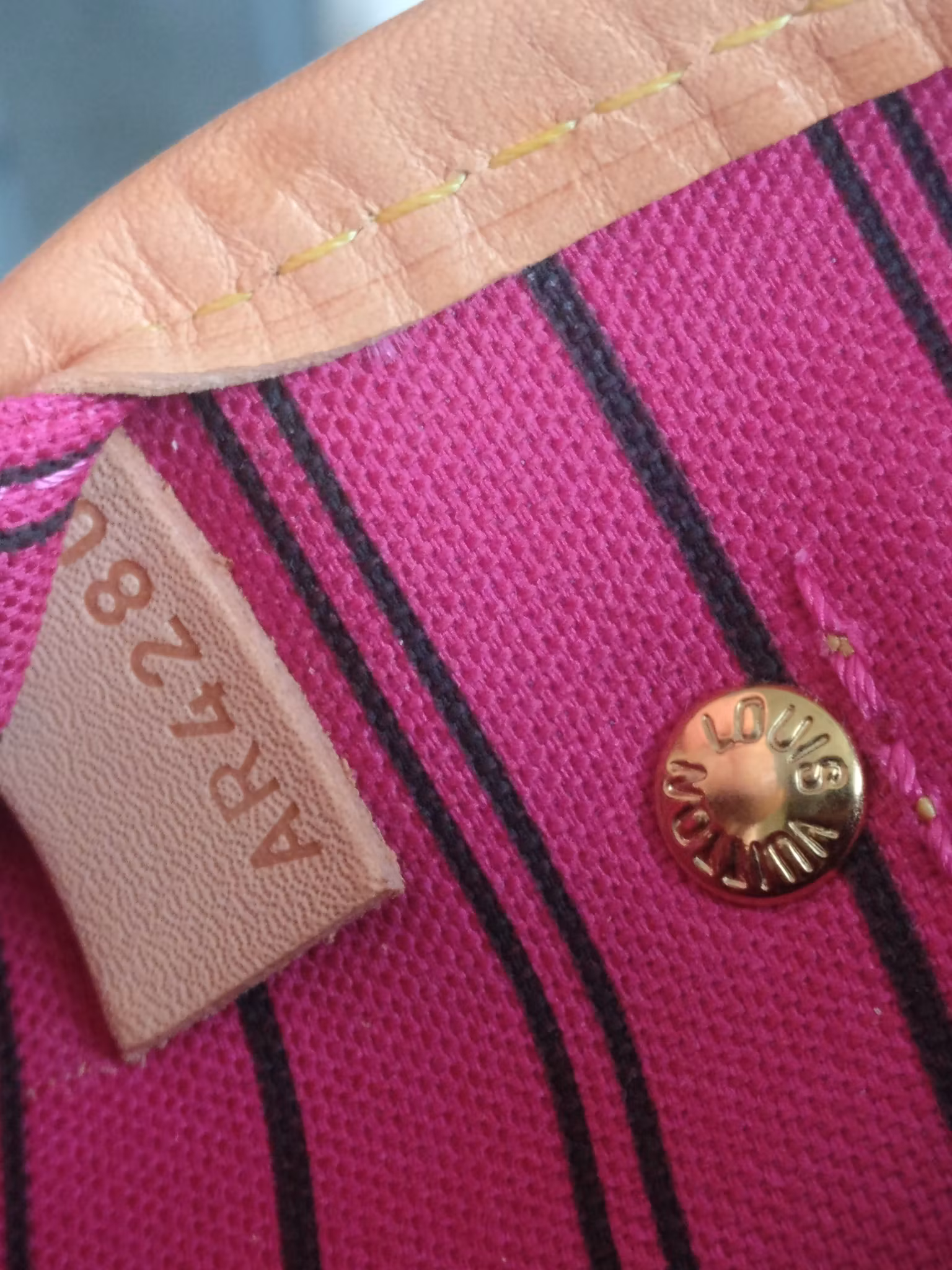 Louis Vuitton Neverfull PM