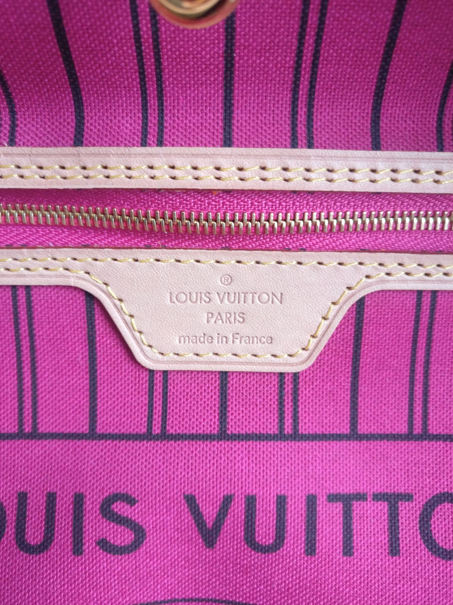 Louis Vuitton Neverfull PM