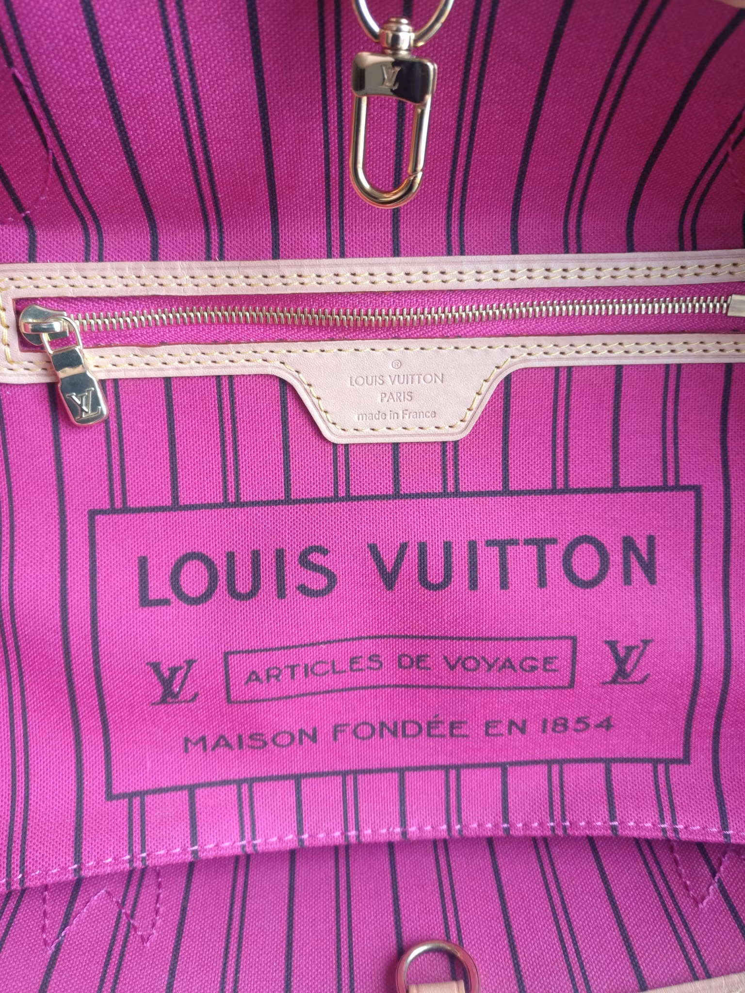 Louis Vuitton Neverfull PM