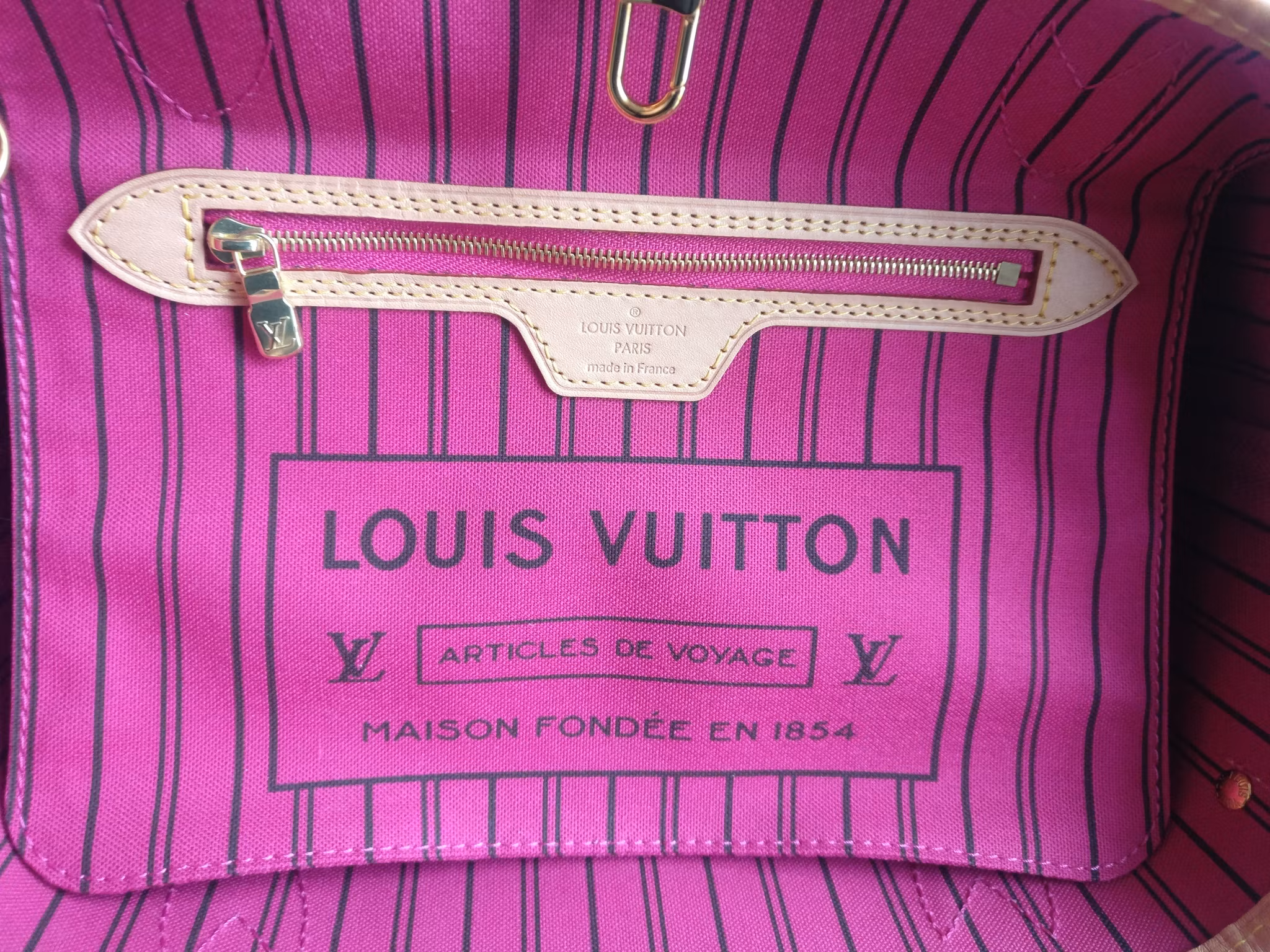 Louis Vuitton Neverfull PM