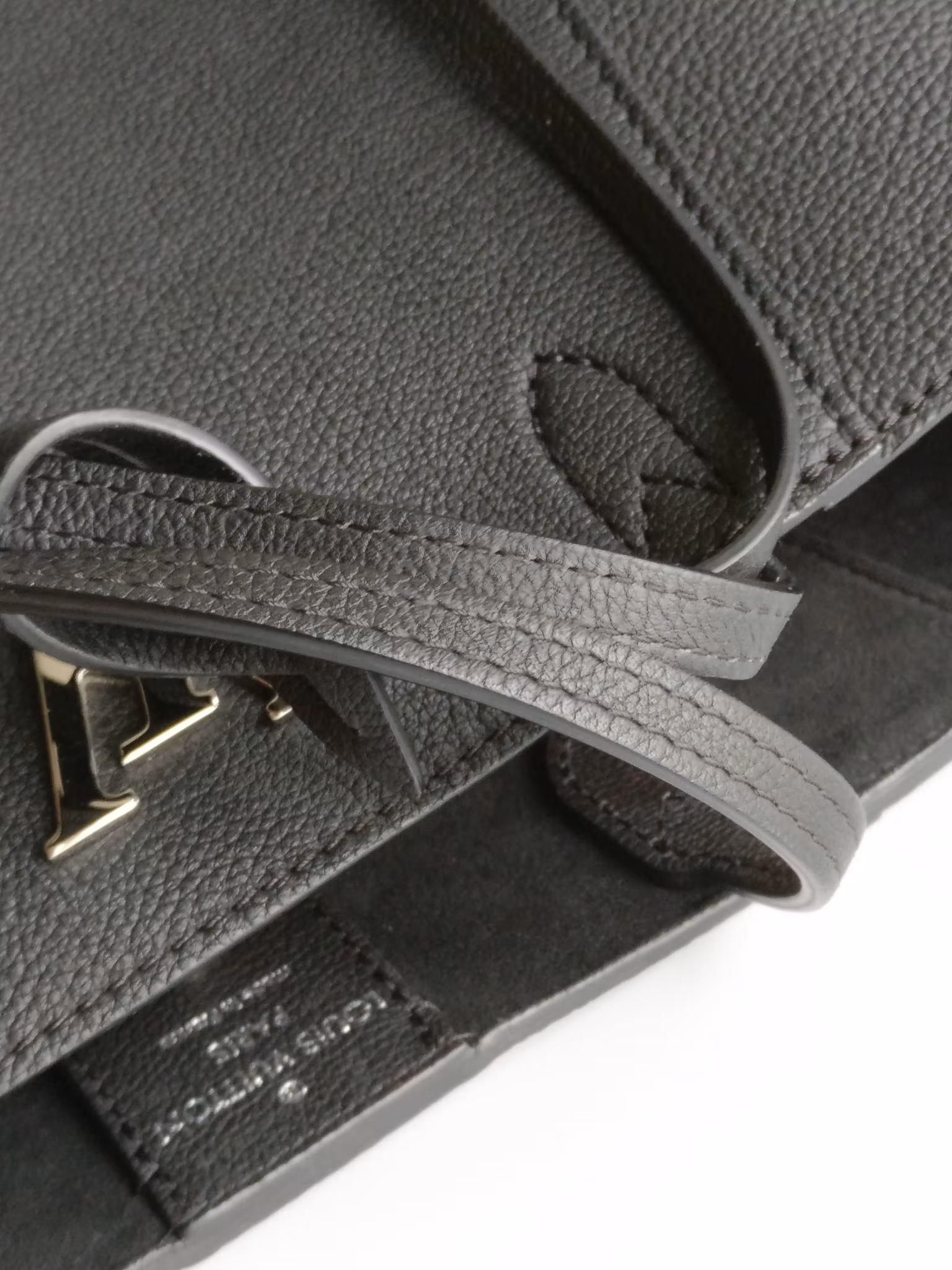 Louis Vuitton LockMe Cabas Tote Noir