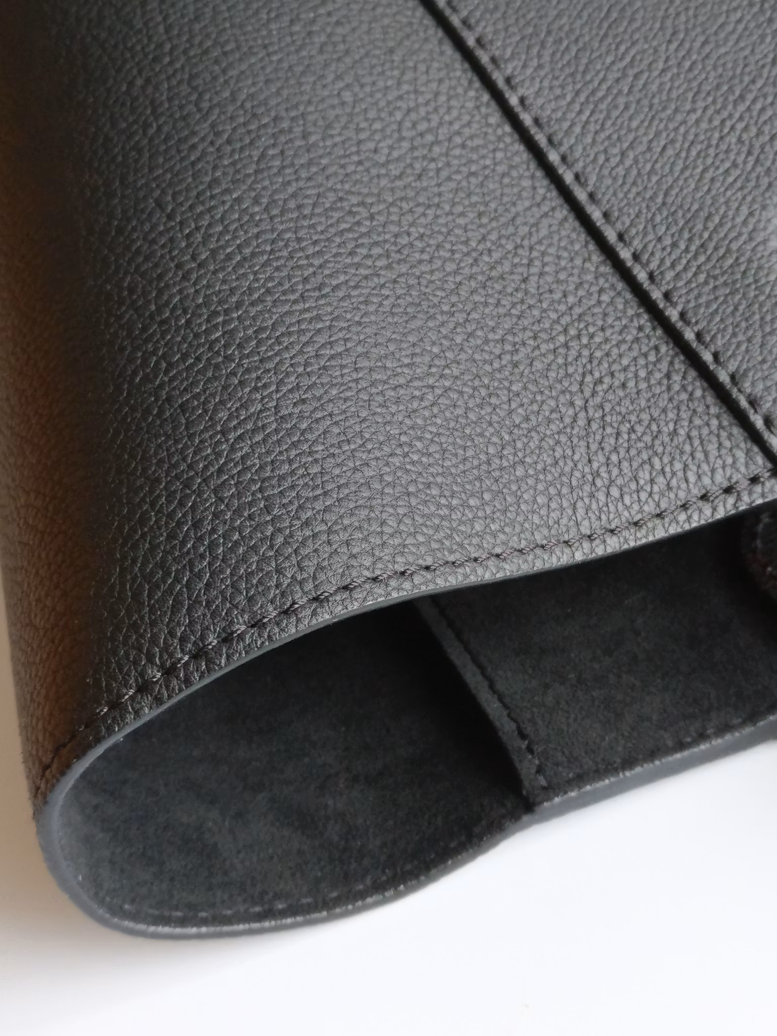 Louis Vuitton LockMe Cabas Tote Noir