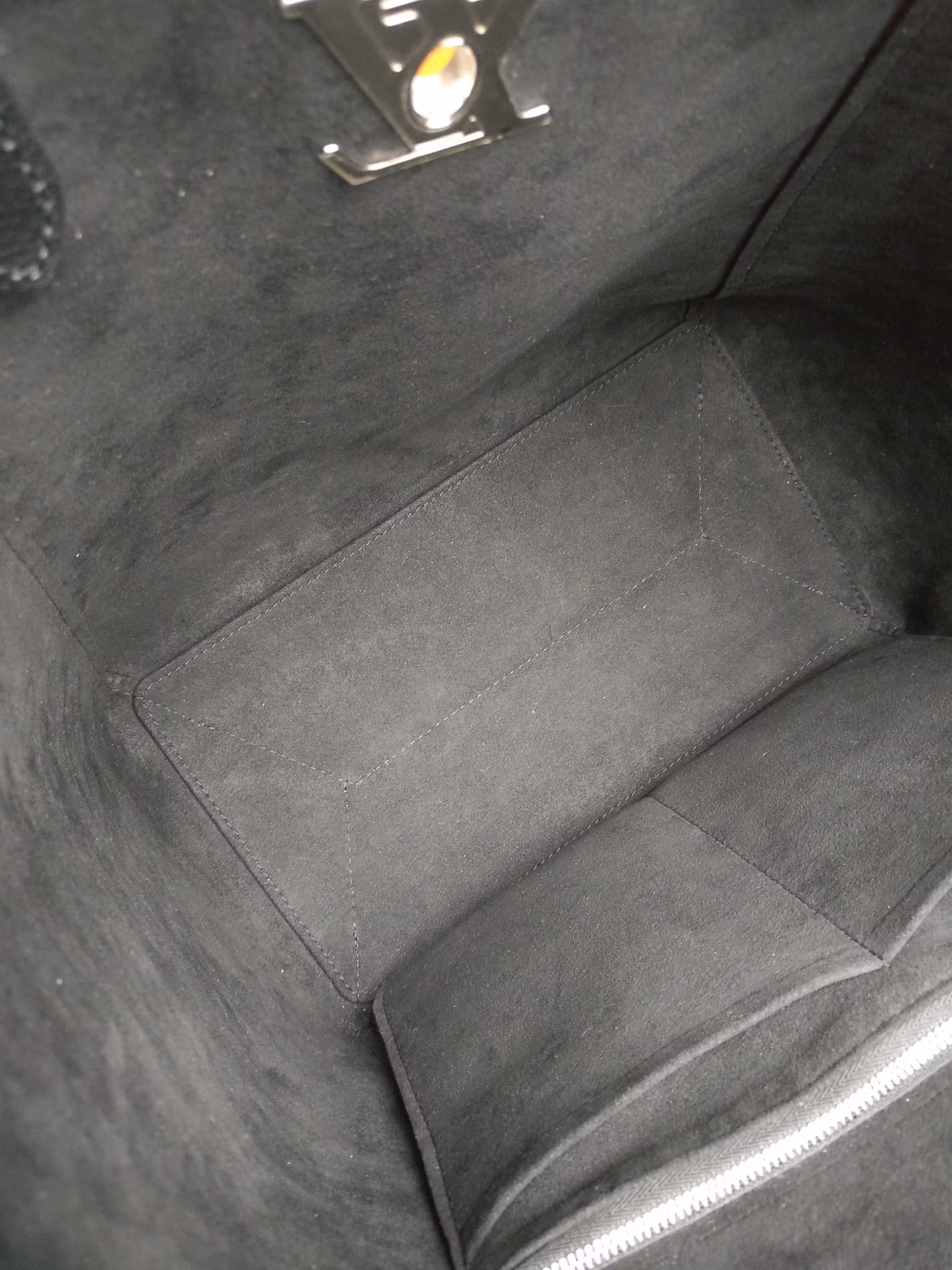 Louis Vuitton LockMe Cabas Tote Noir