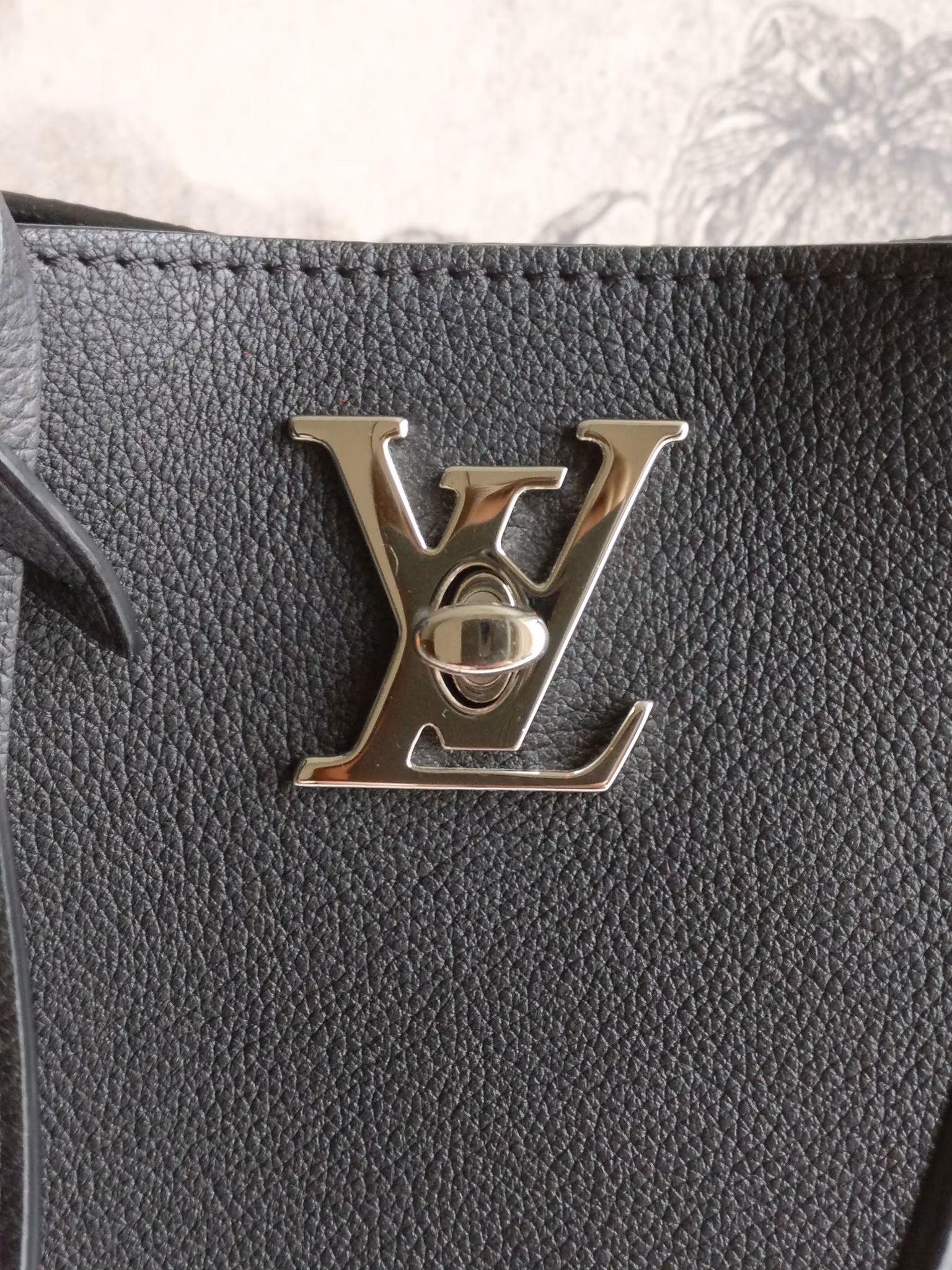 Louis Vuitton LockMe Cabas Tote Noir